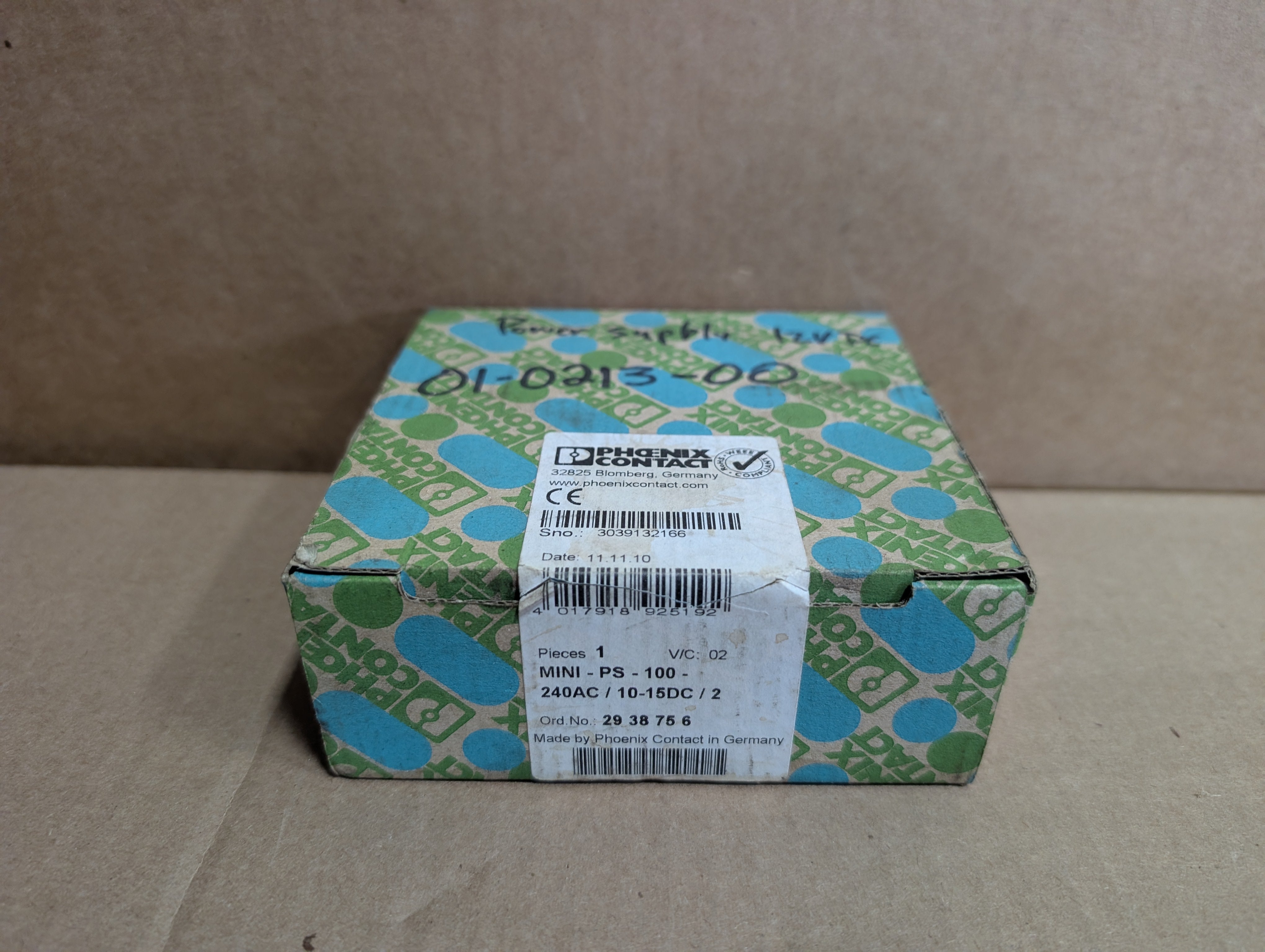 NEW Sealed Box Phoenix Contact MINI-PS-100-240AC/10-15DC/2 Power Supply 293875