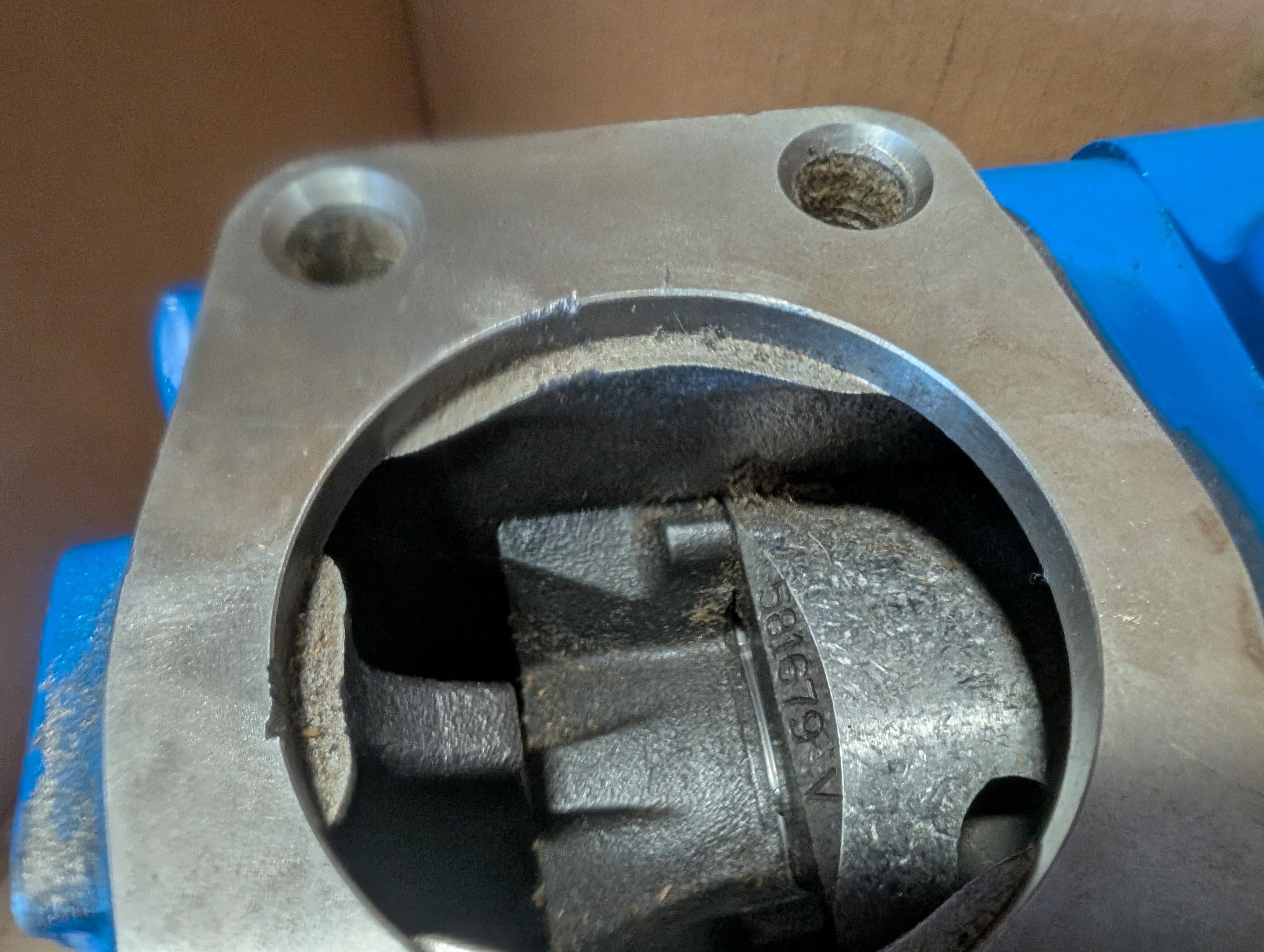 2025 Eaton Vickers 45V42A 1C22R Hydraulic Pump 45V42A1C22R New