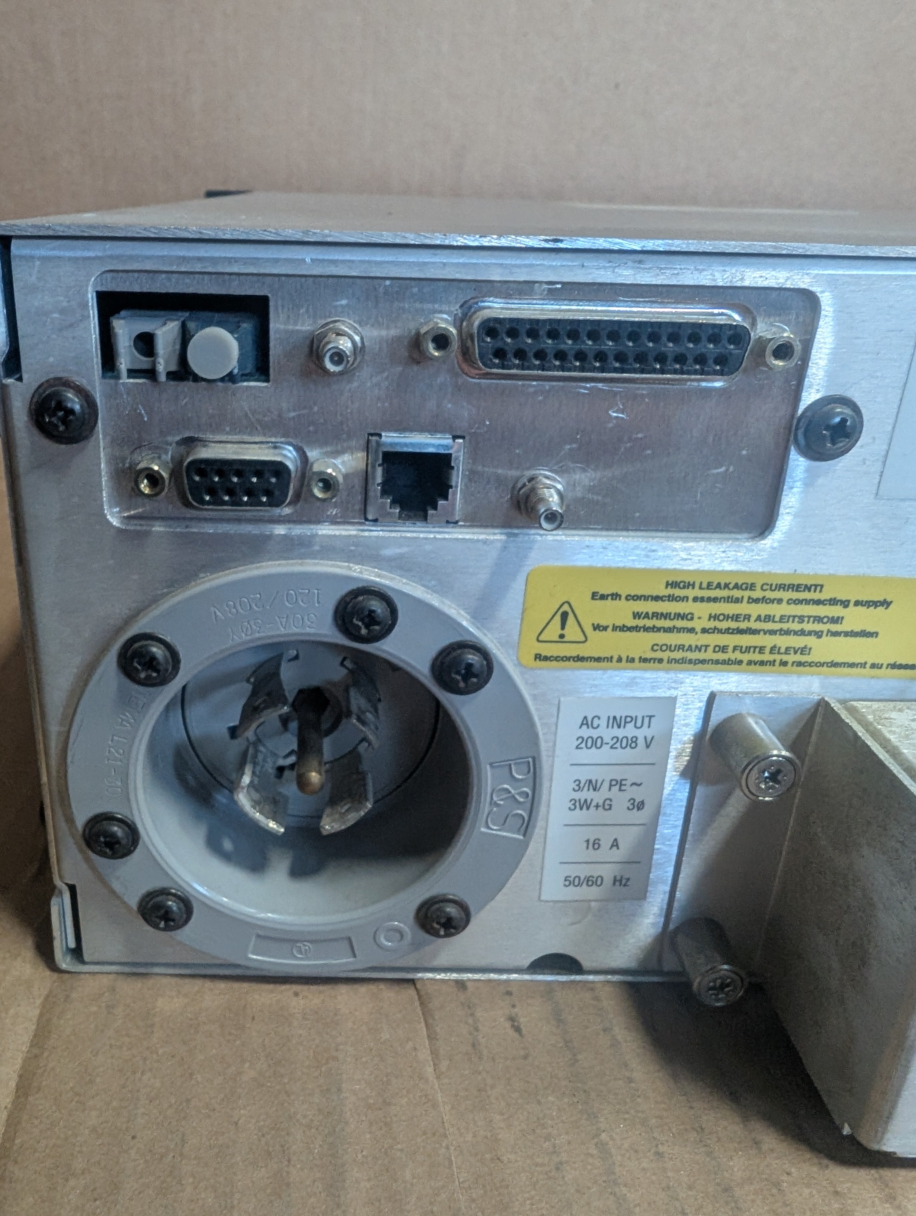 ENI Genesis GMW-25 RF Generator GW2502MA-81C001-L3 3-Phase 208V Used