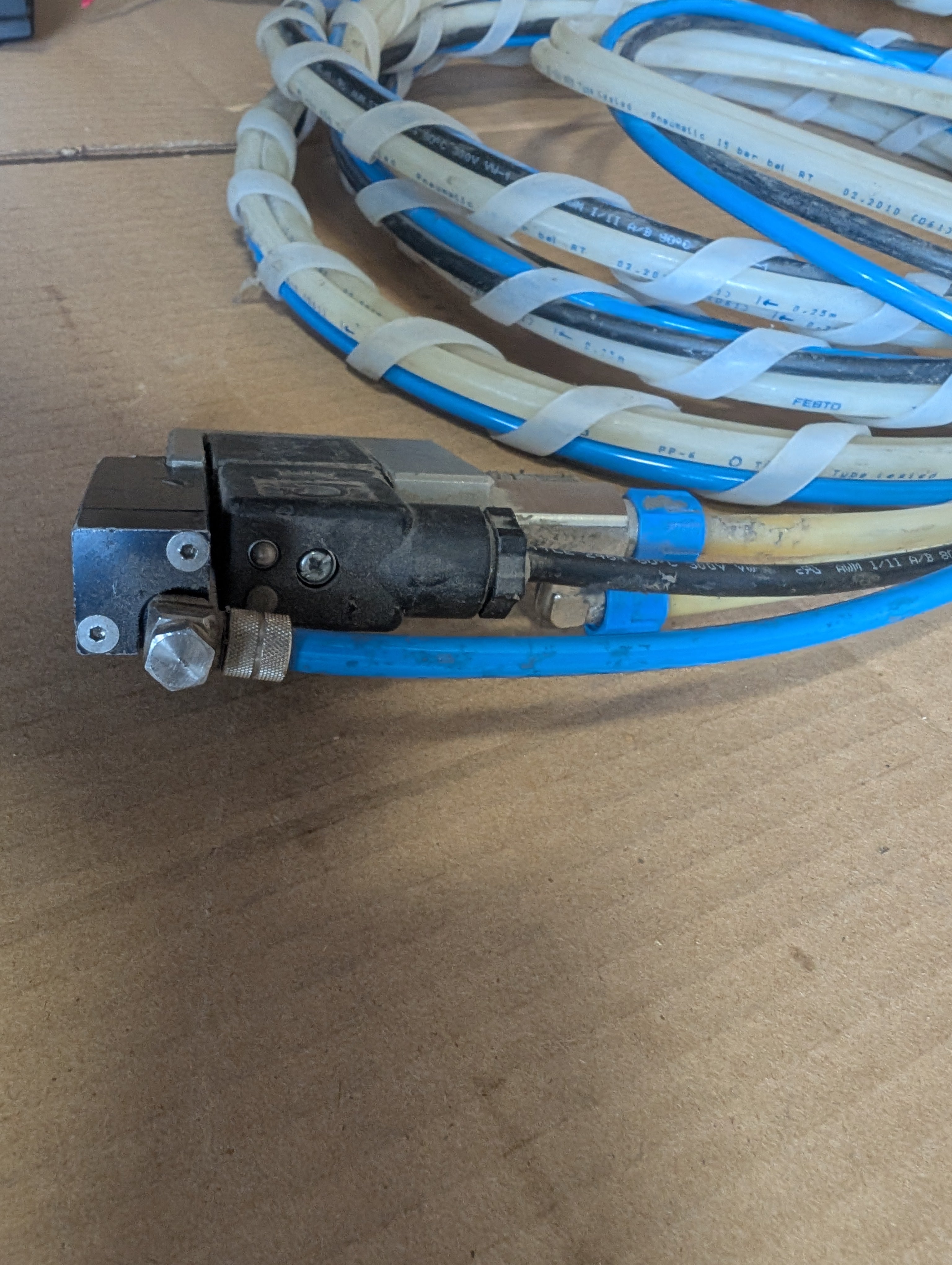 BAUMER HHS 100047 Glue Head V-500? Lines and Cable Set Used