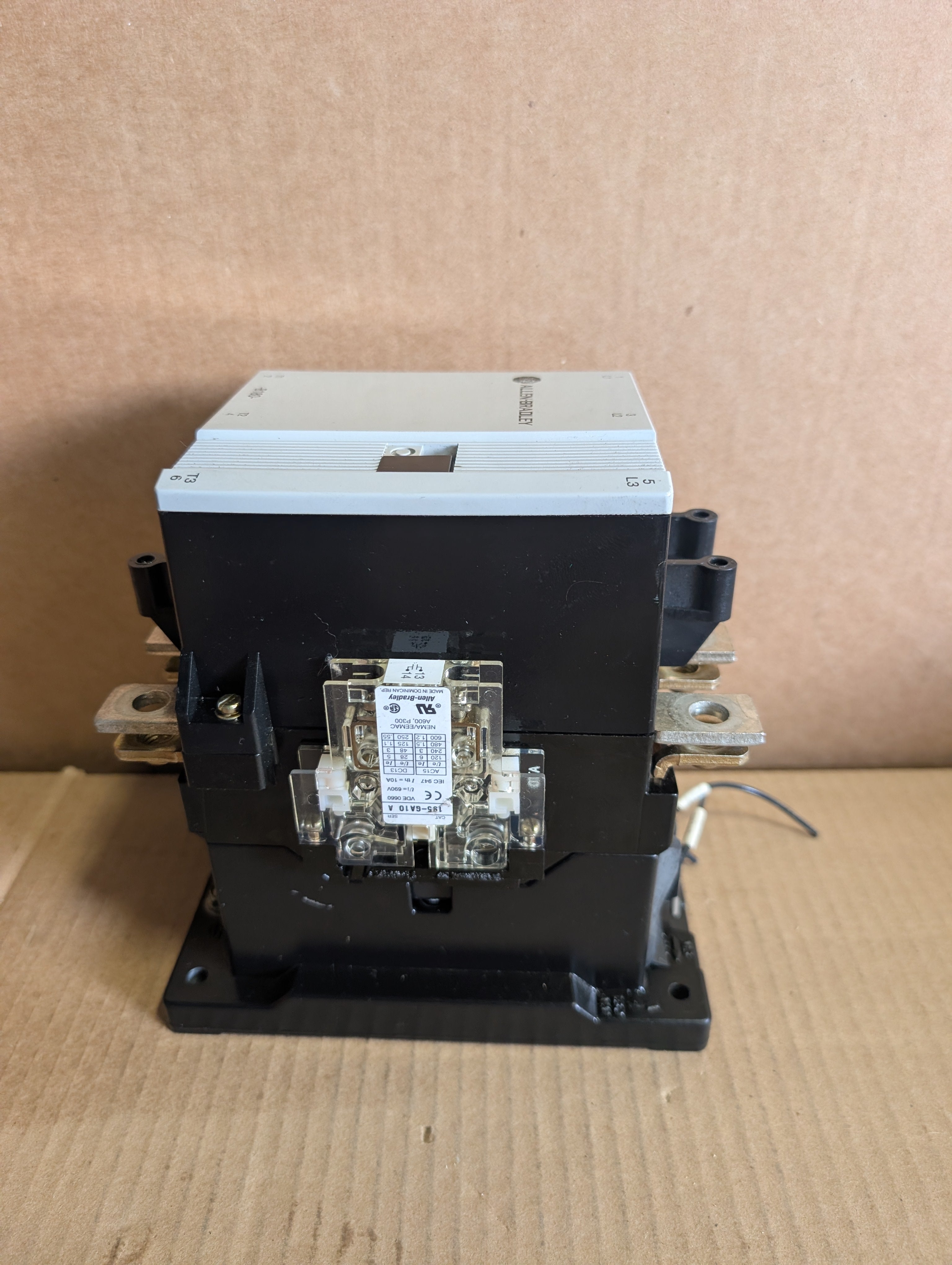 Allen Bradley 100-B180NA3 Contactor 150HP 480V 180A Used