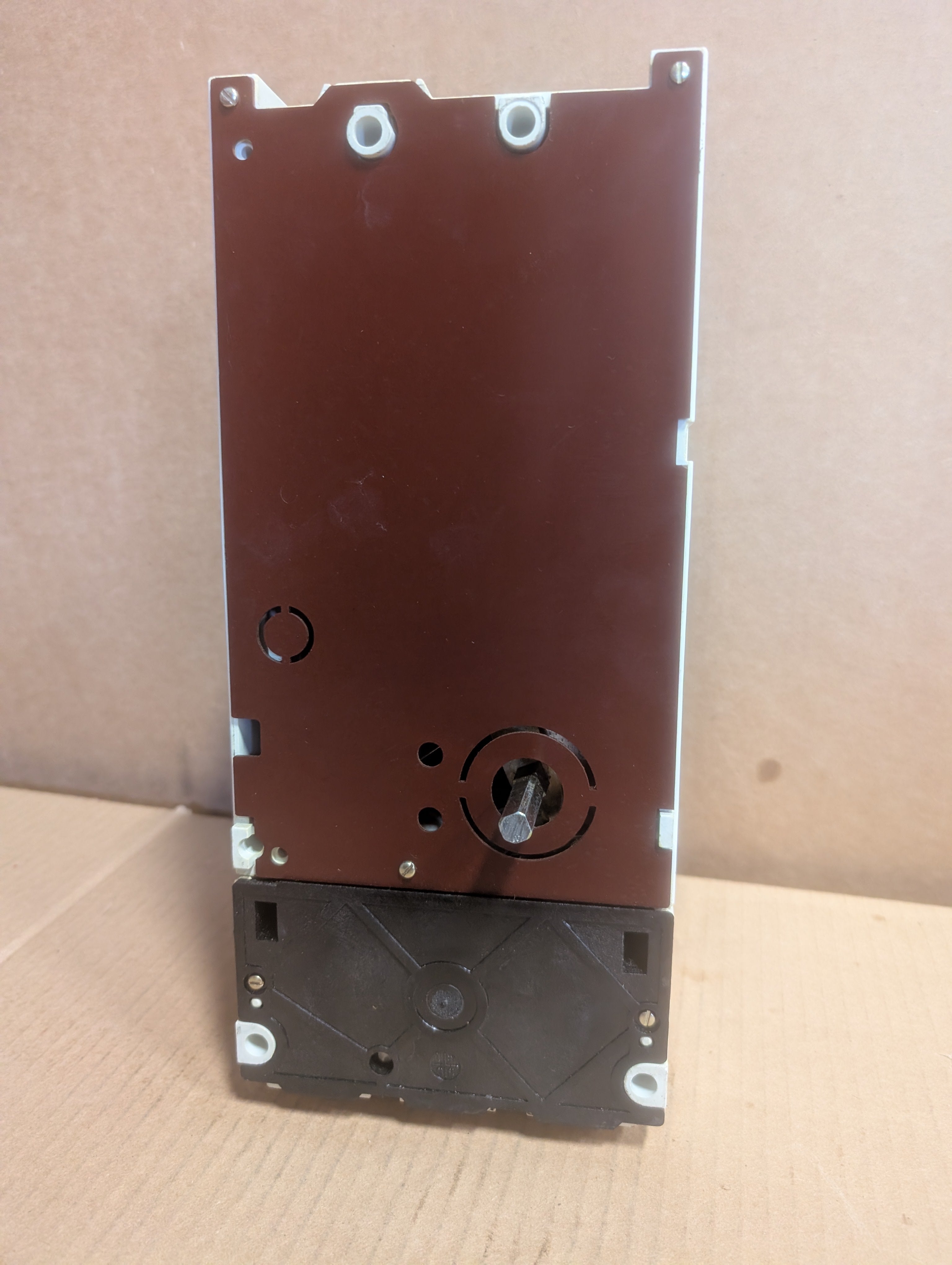 Moeller NZM9-250 Circuit Breaker 250A & ZM9-200-2400-OBI-CNA Instantaneous Trip