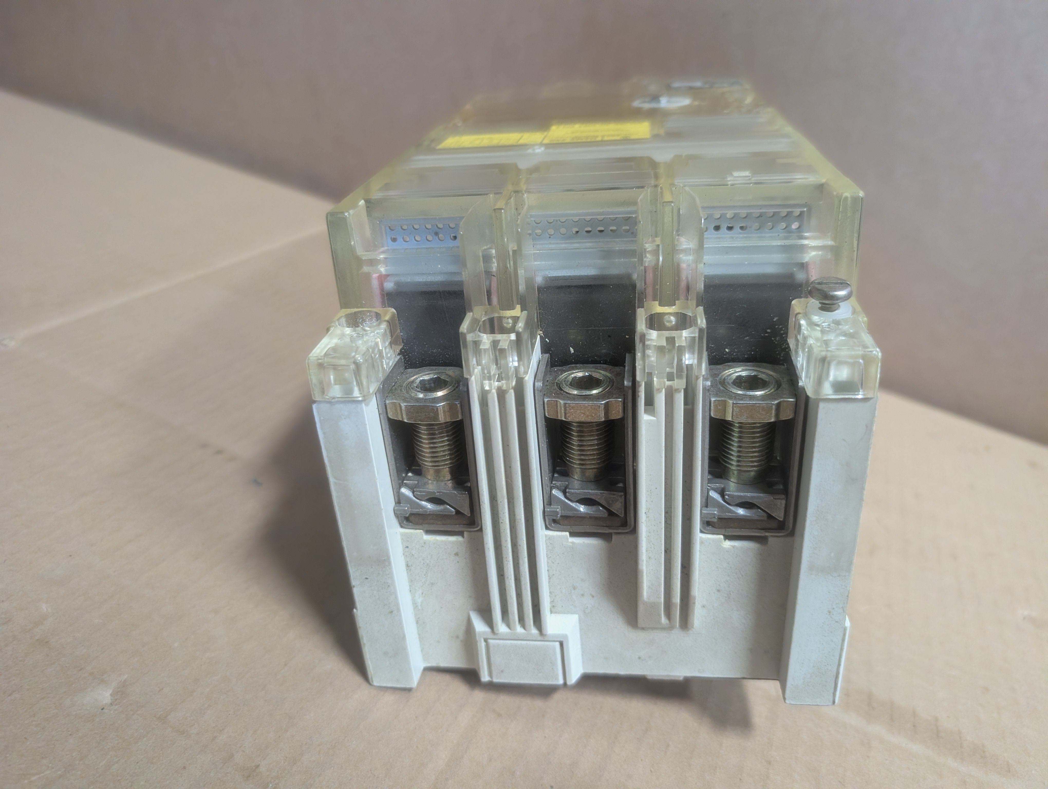 Moeller NZM9-250 Circuit Breaker 250A & ZM9-200-2400-OBI-CNA Instantaneous Trip