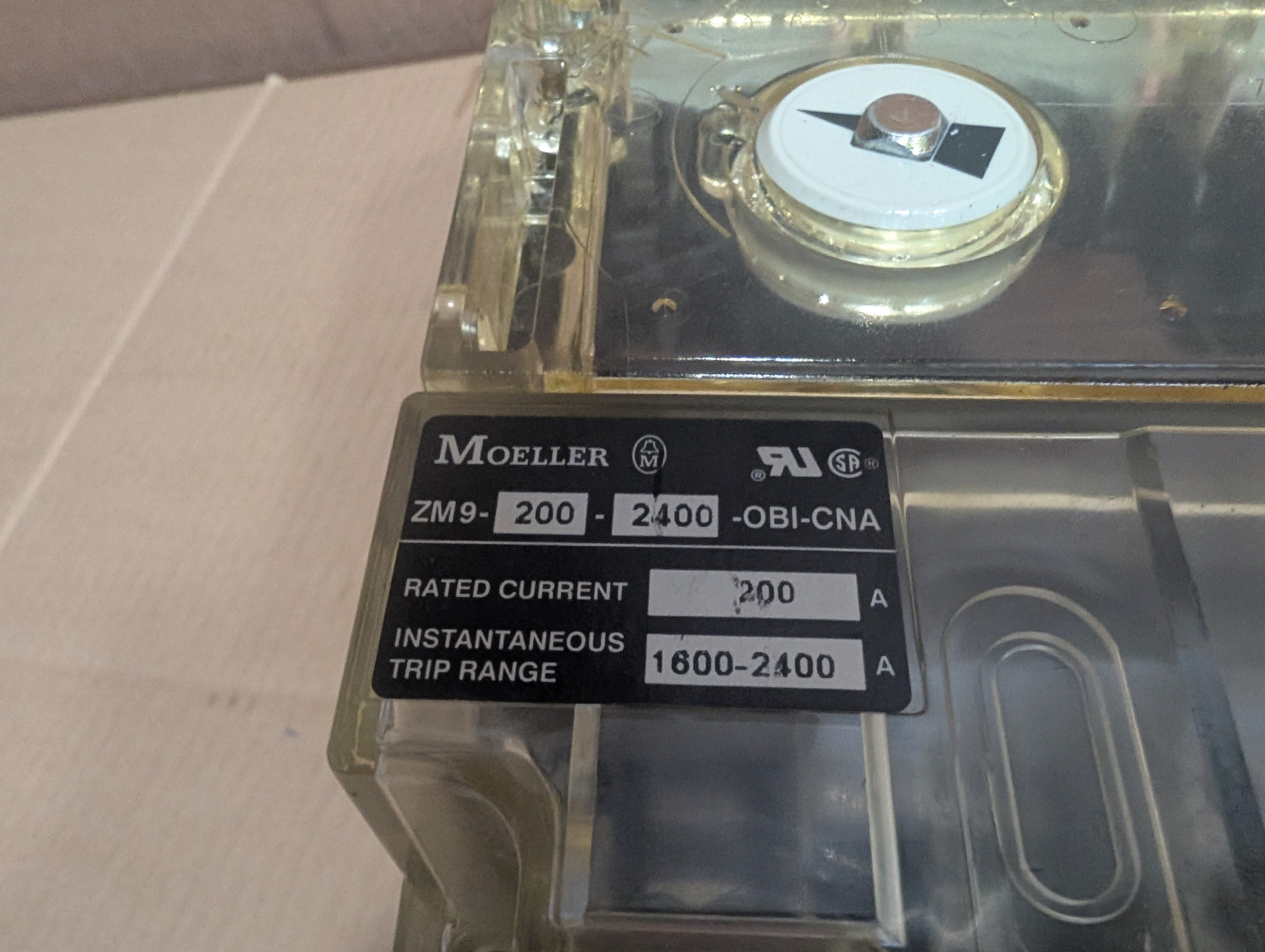 Moeller NZM9-250 Circuit Breaker 250A & ZM9-200-2400-OBI-CNA Instantaneous Trip