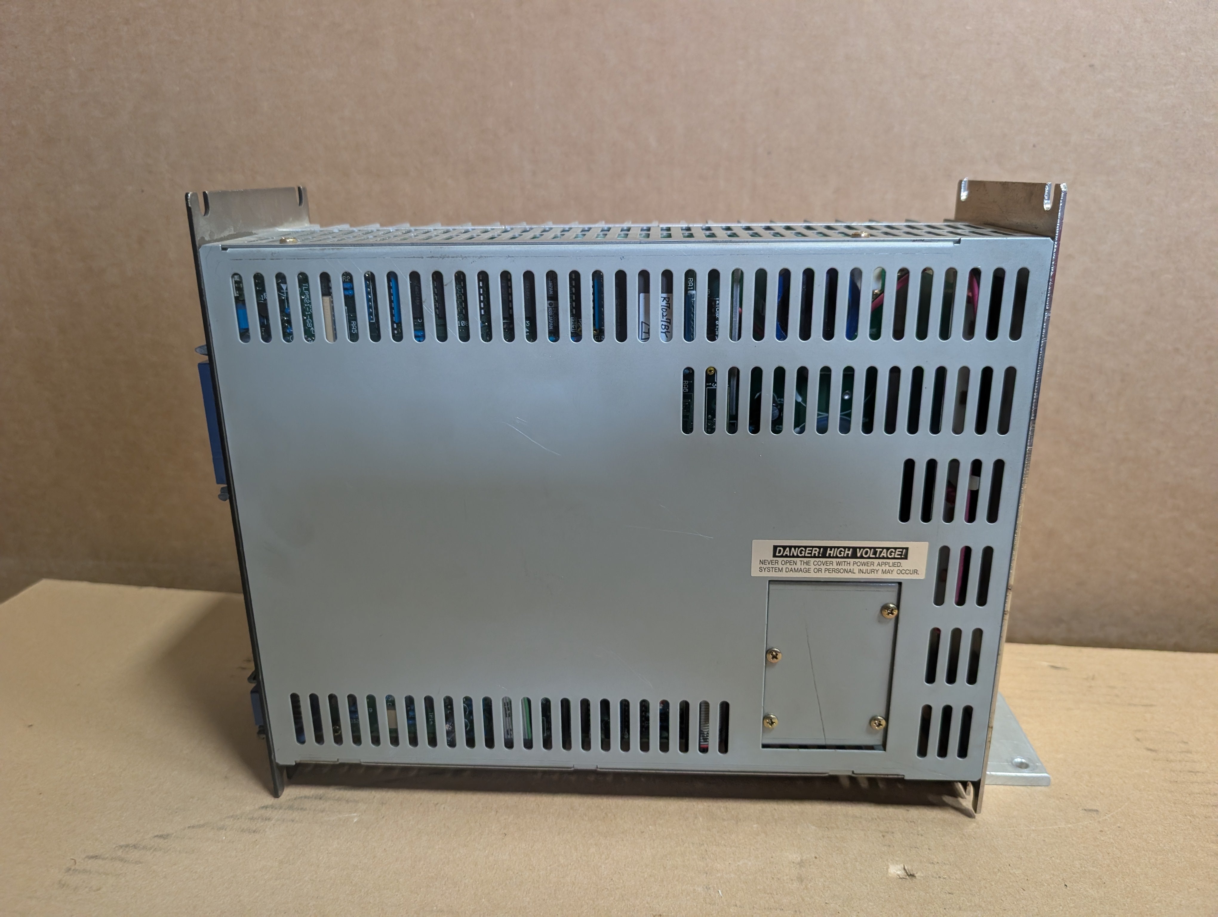 YOKOGAWA/PARKER SERVO DRIVE COMPUMOTOR DYNASERV DM-1015B-115, SD1015B62 Used