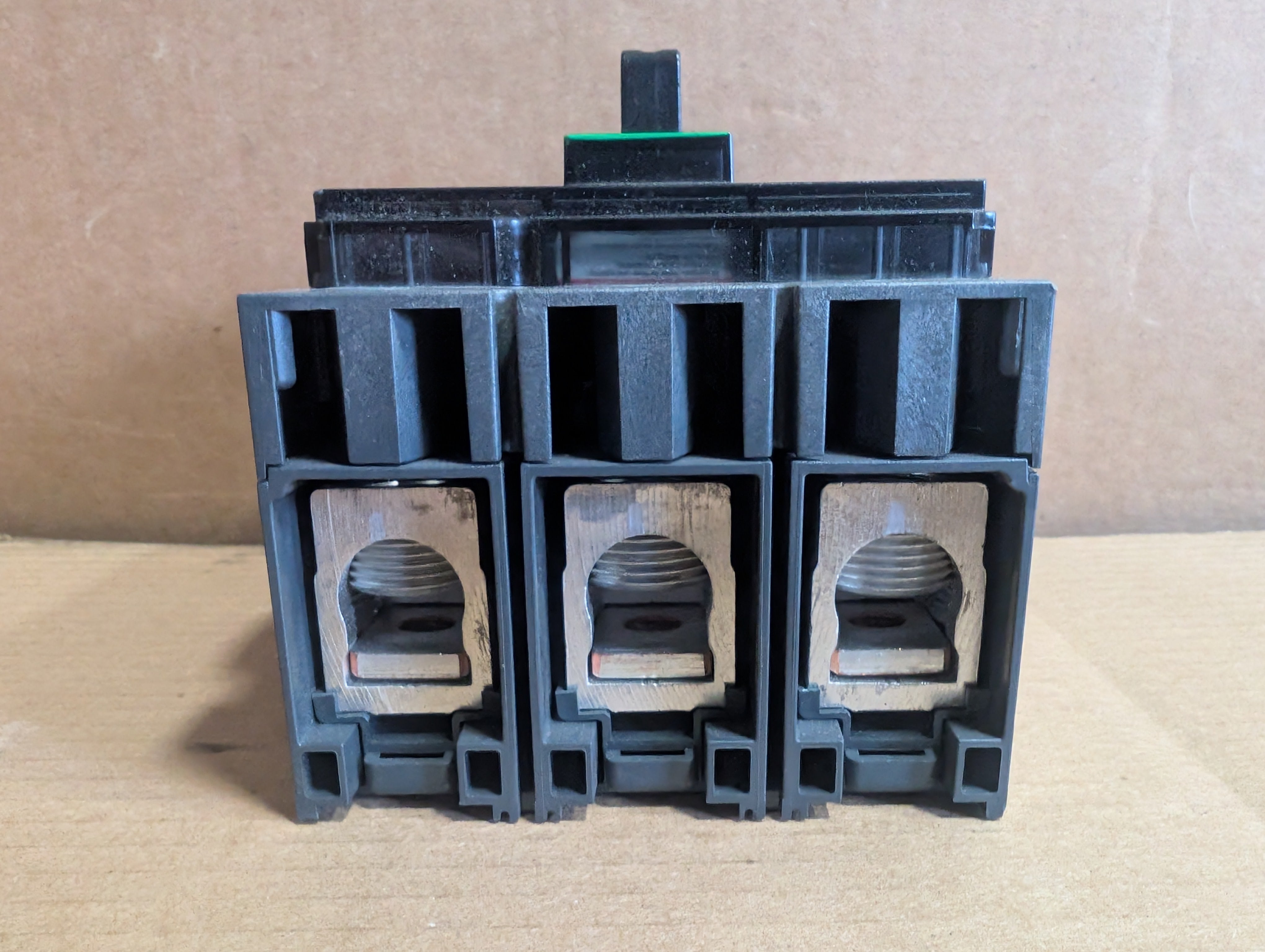 Square D JDL36175 3P 175 Amp Circuit Breaker PowerPacT, Schneider Used