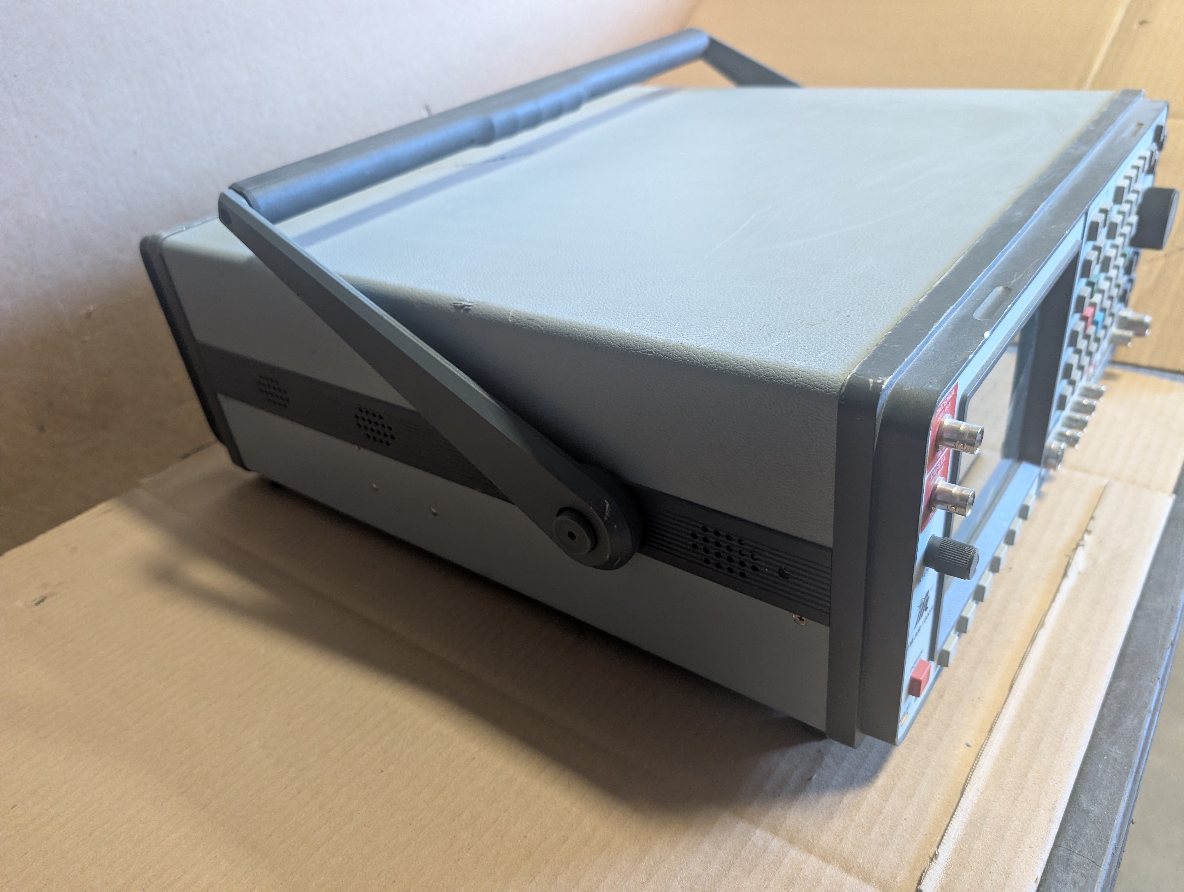 IFR FM/AM-1600S Communications Service Monitor Used
