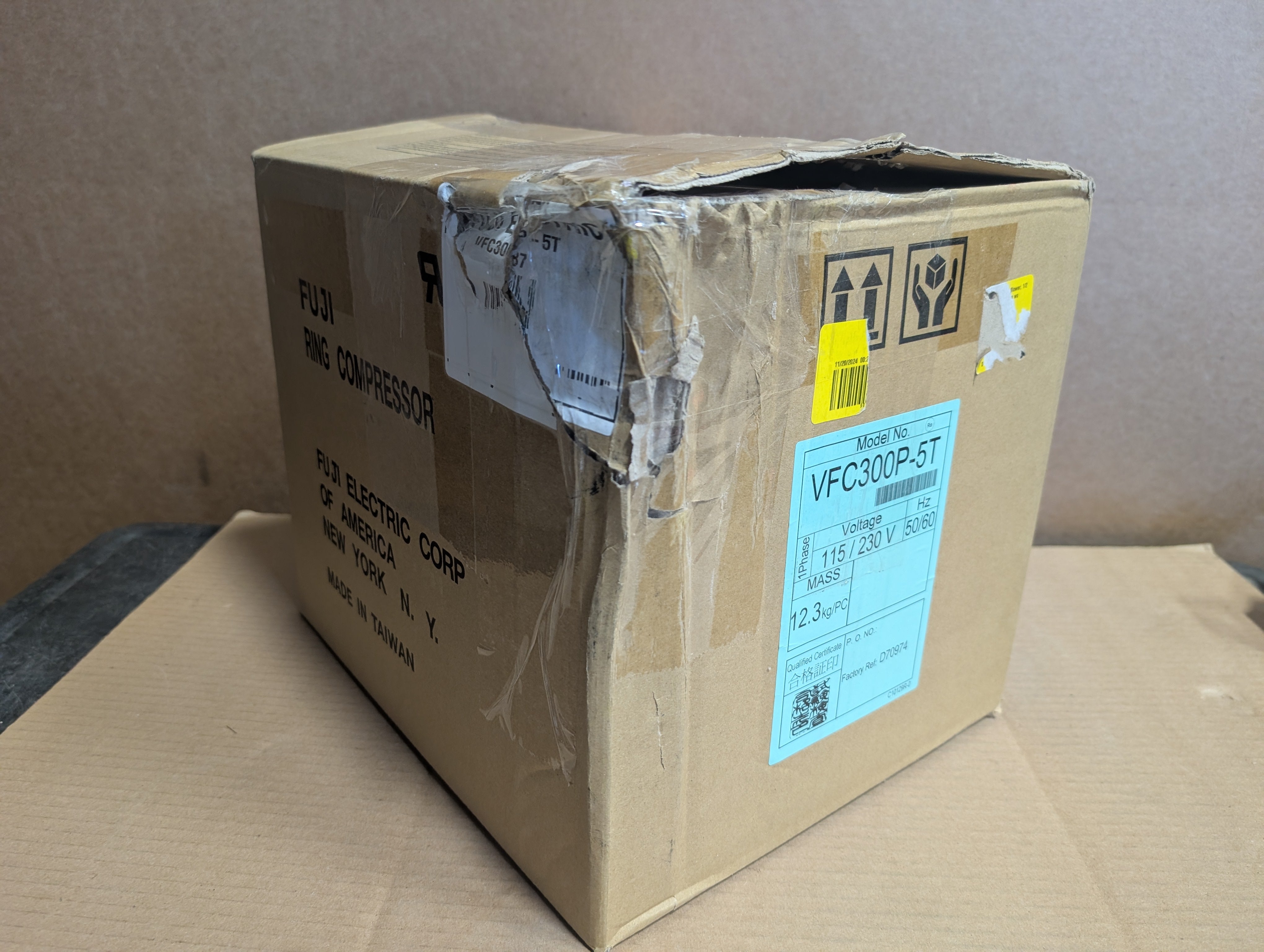 Fuji VFC300P-5T Regenerative Blower 1/2 hp, 115/230 Volts New