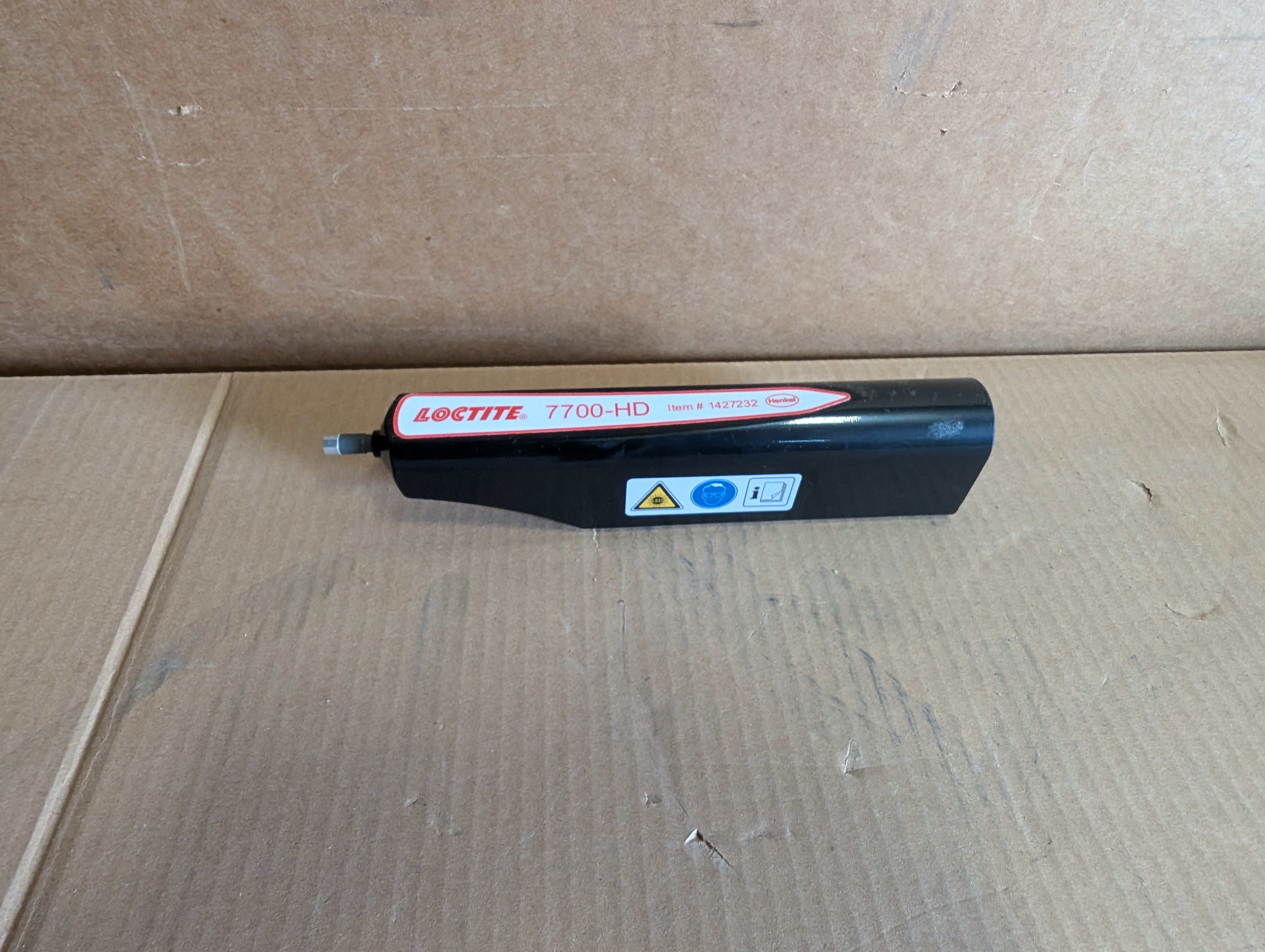 Loctite 7700 Henkel 1427232 LED Light Source w/Foot Switch New