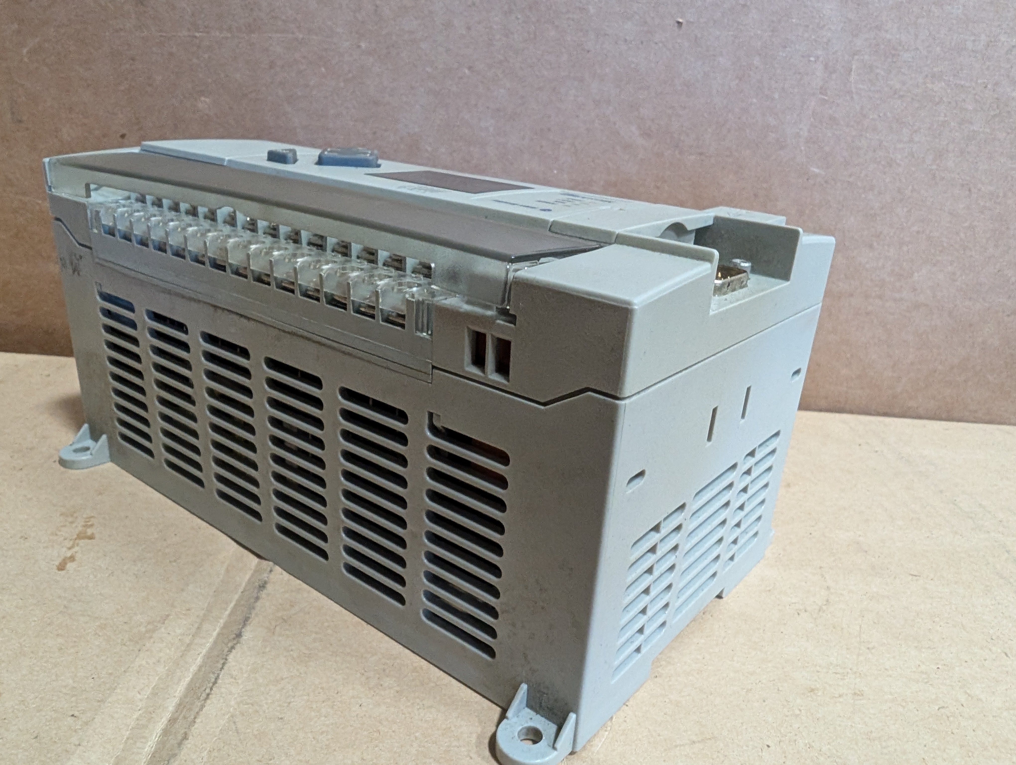 Allen Bradley MicroLogix 1400 1766-L32BWA Ser. B Rev. A FRN 10 Used