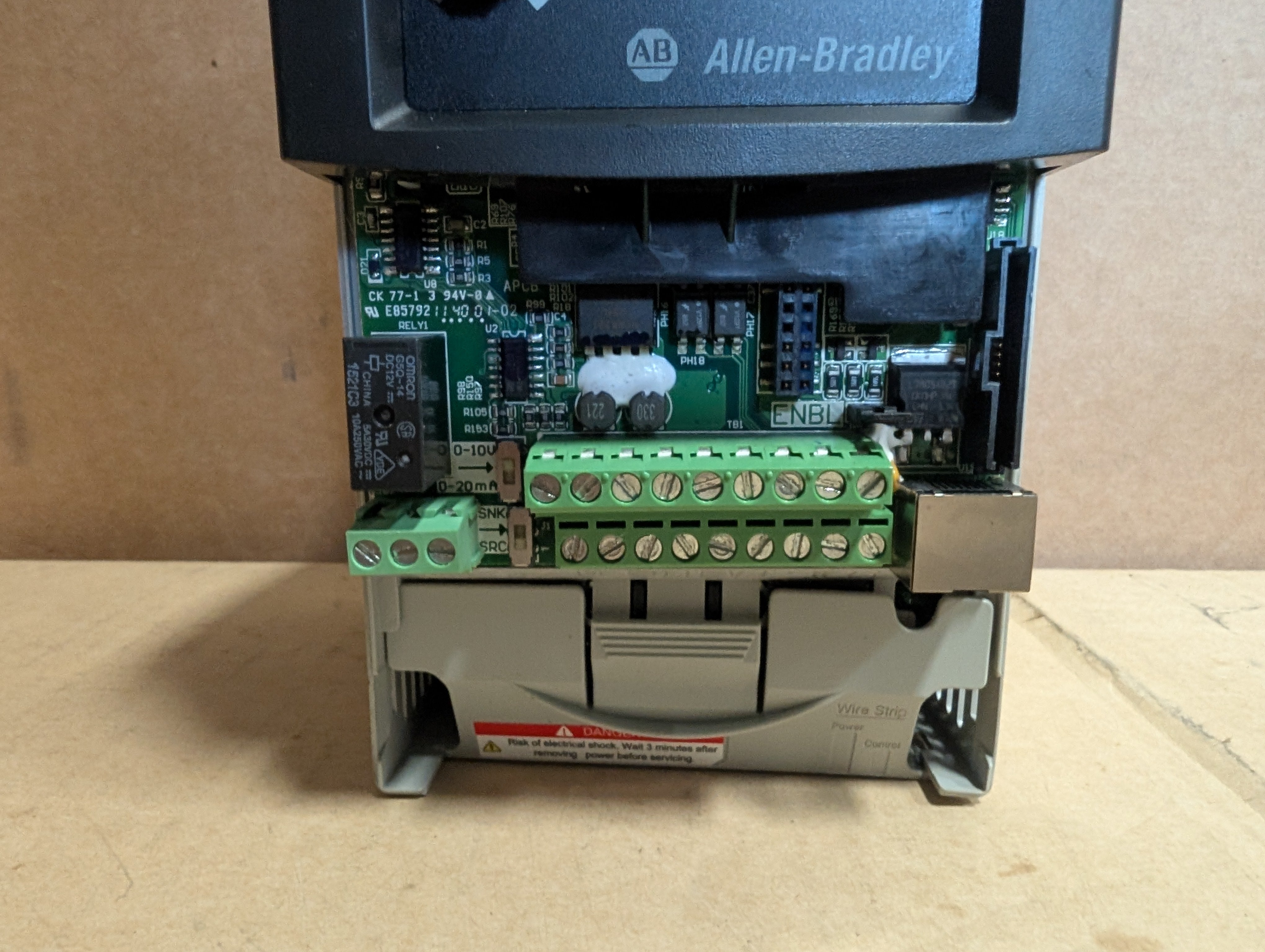 Allen Bradley 22B-B2P3N104 Series A .5 HP 240V 3PH Powerflex 40 Used