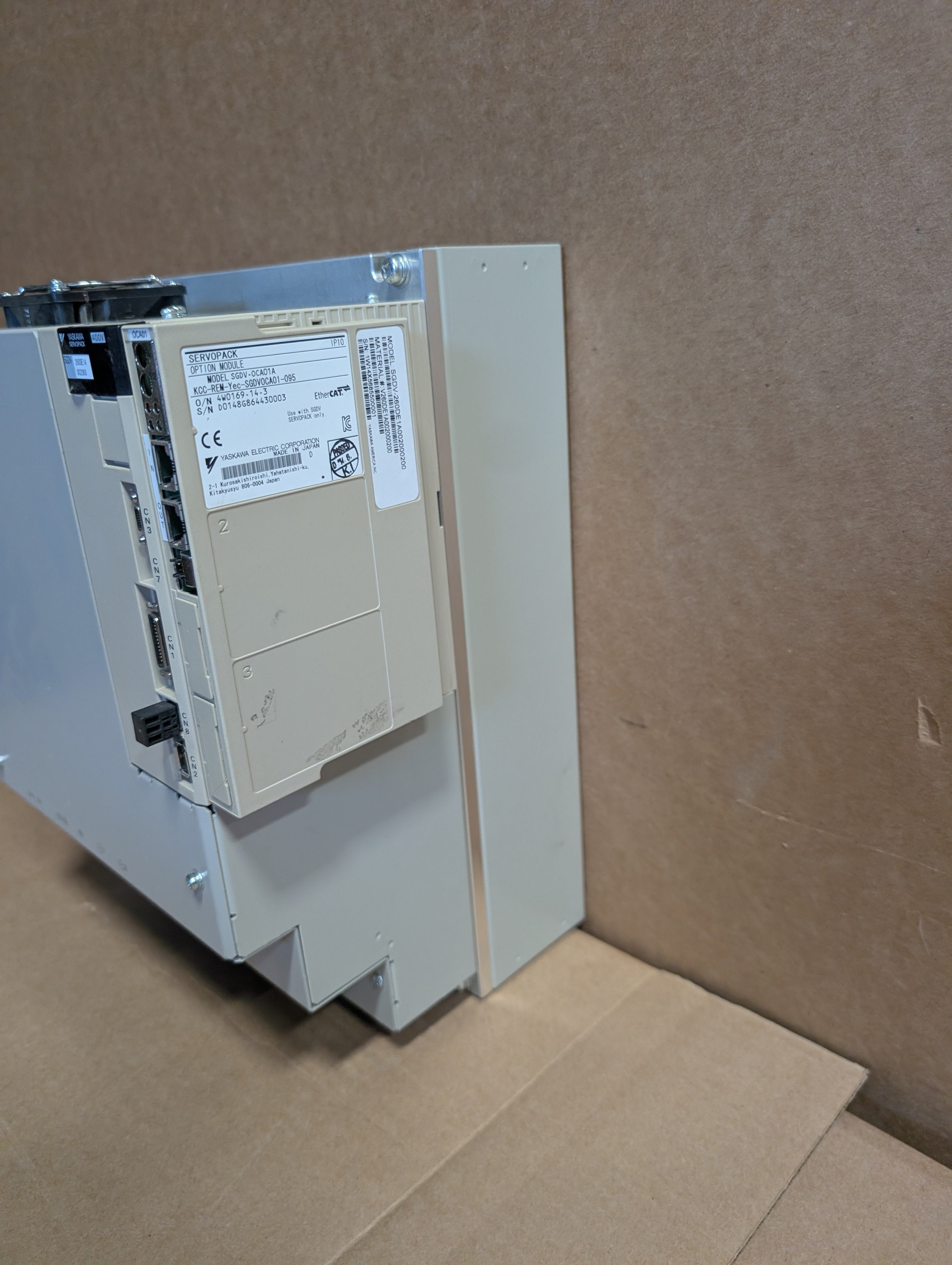 YASKAWA Servopack SGDV-260DE1A002000, 7.5 kW, 3PH, 400V, Option SGDV-OCA01A Used