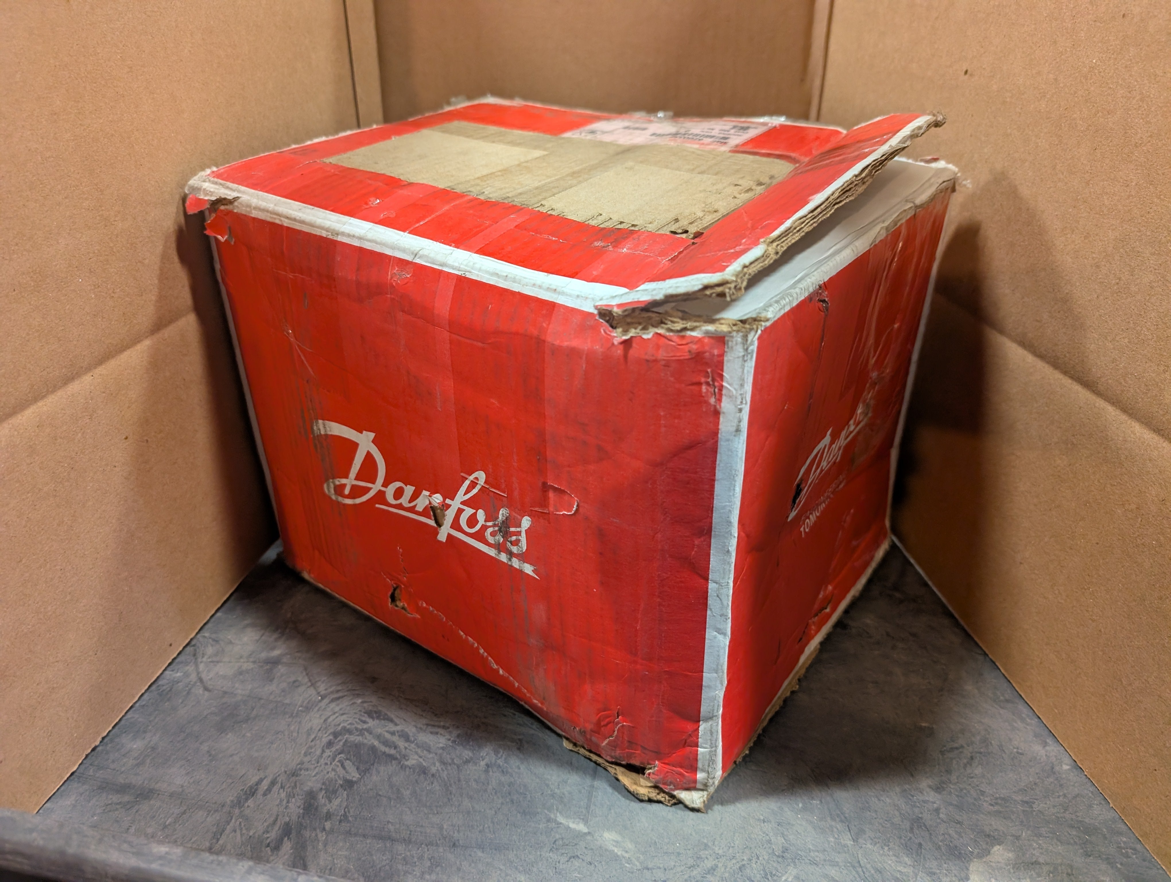 Danfoss 8200332 Hydrostatic Housing Variable Pump Series 90 New