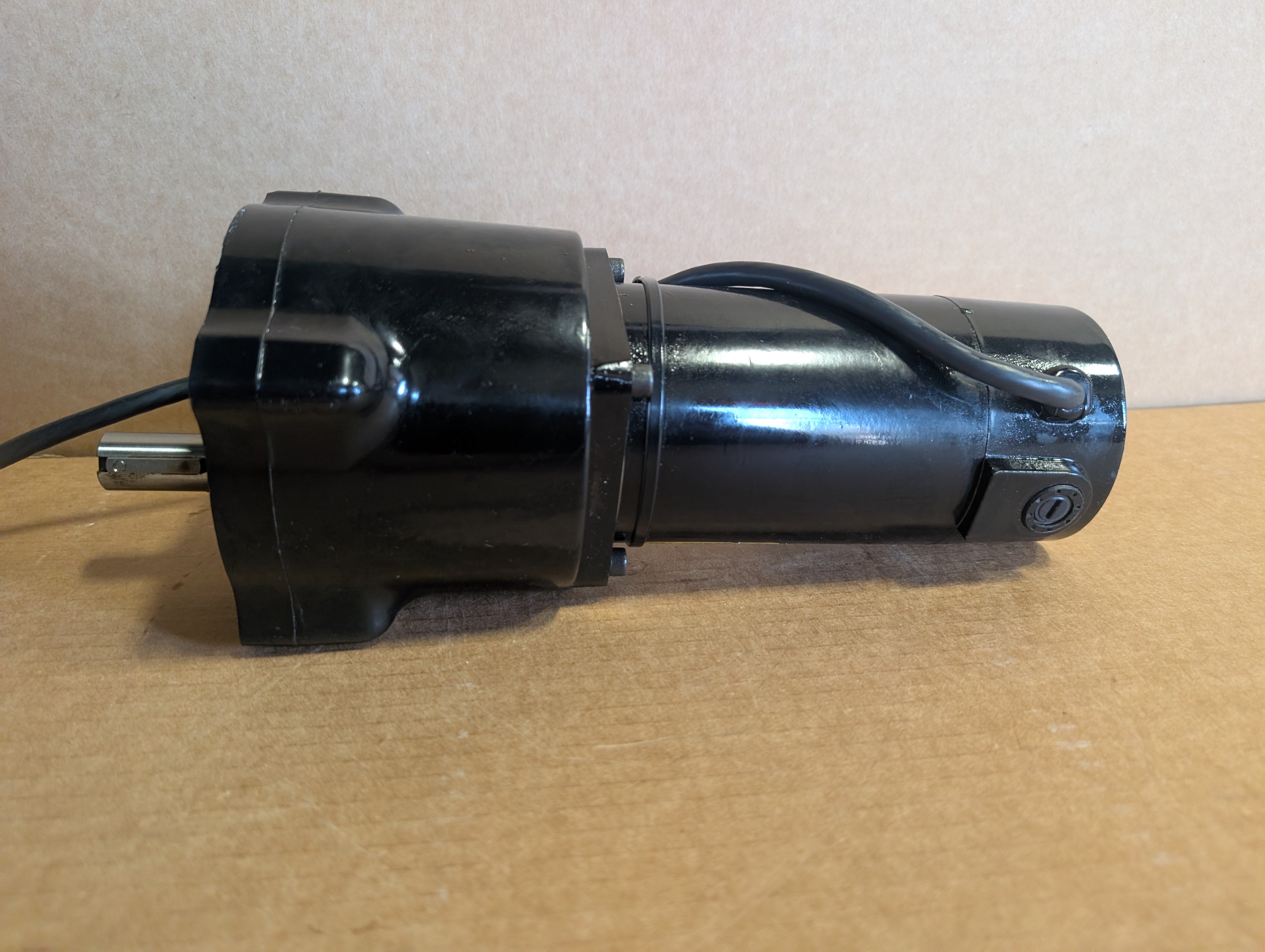 Baldor GPP7455 Gearmotor 1/4 HP 62 RPM 90VDC 40:1 Ratio 200 inlb Used