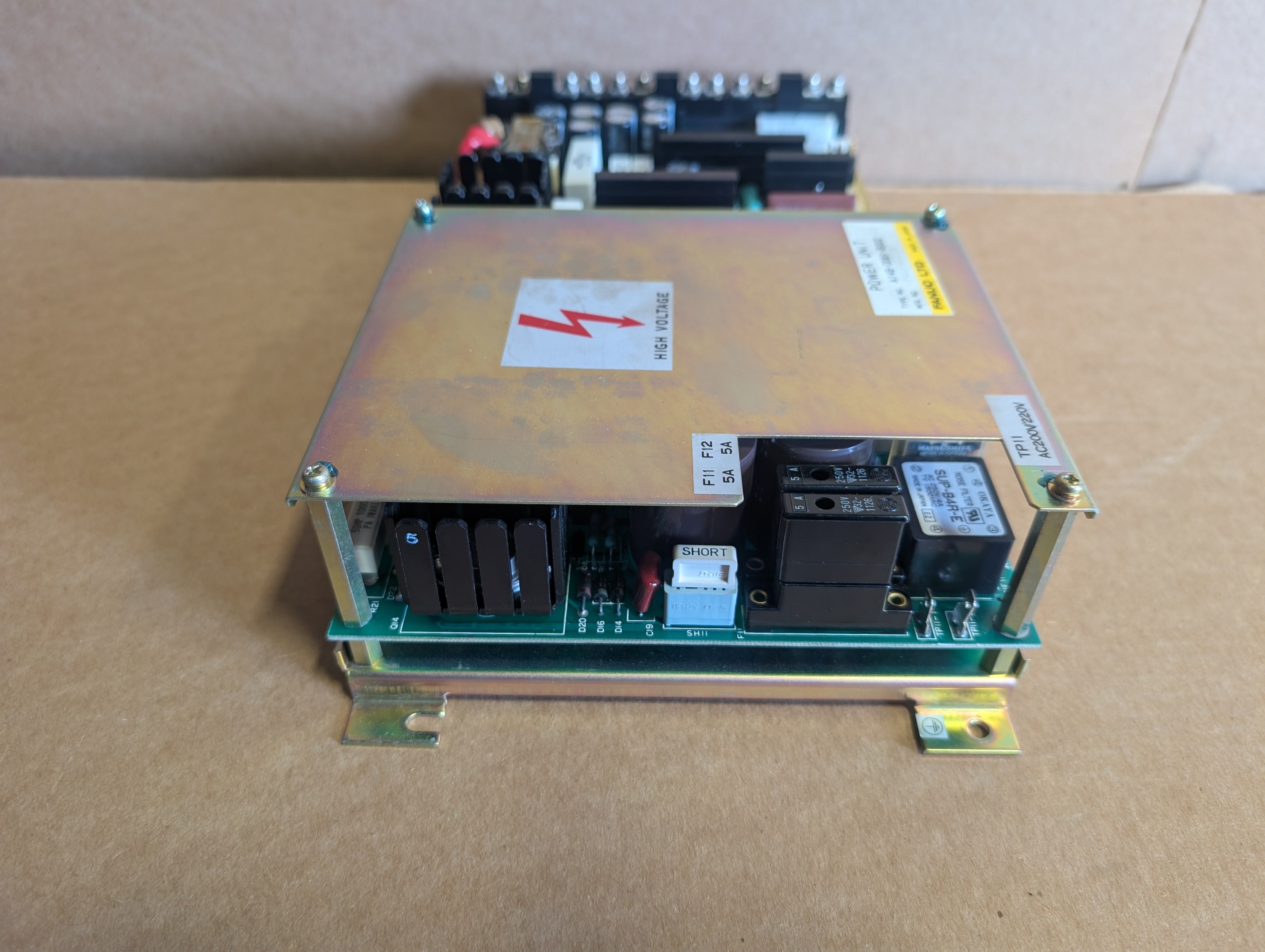 Fanuc A14B-0061-B002-02 Power Unit, F6 200/220V A20B-1000-0030/07A Used