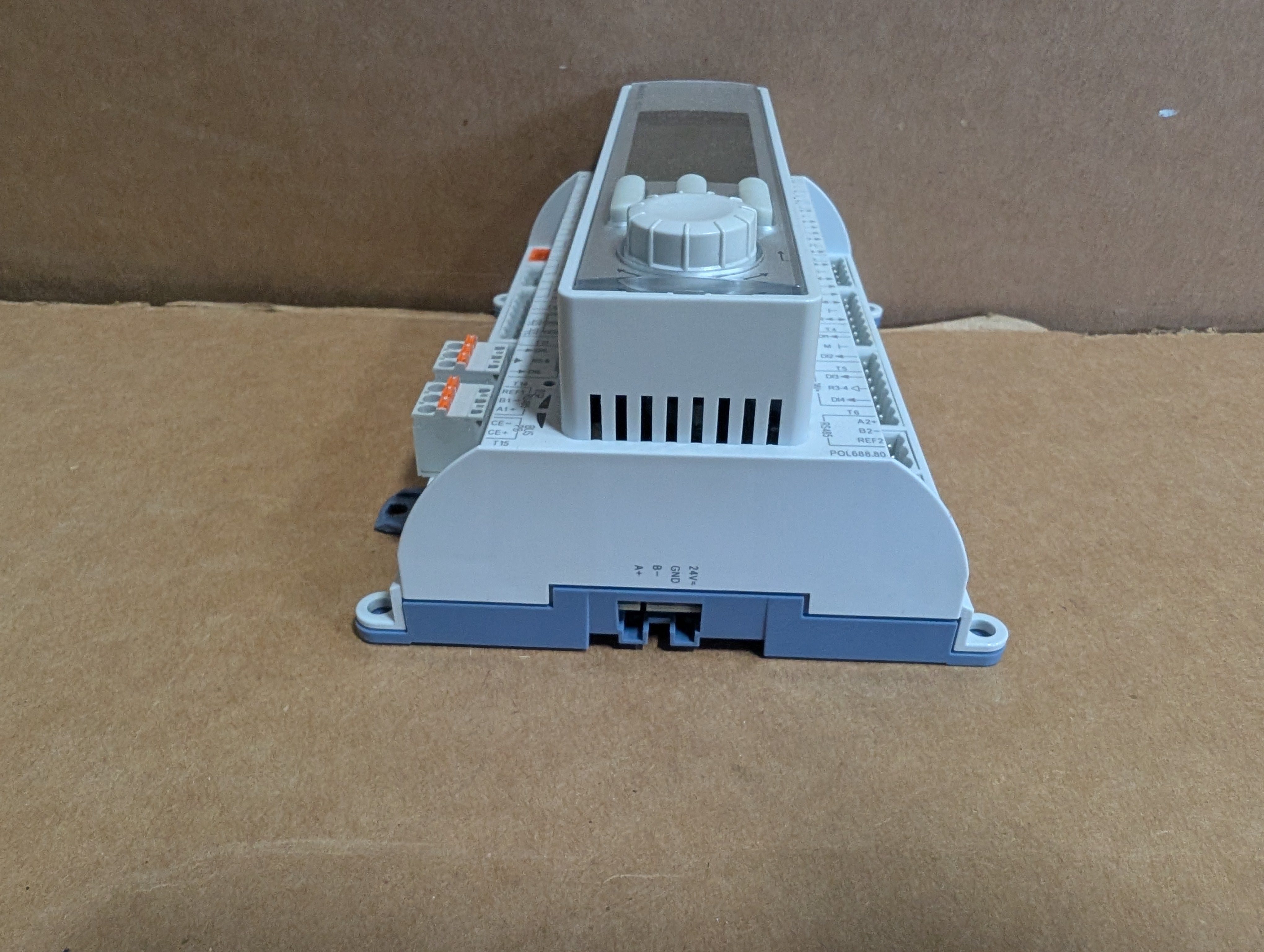 Siemens MicroTech III MT3106 POL688.80/MCQ, S55396-C888-A400 Controller Used