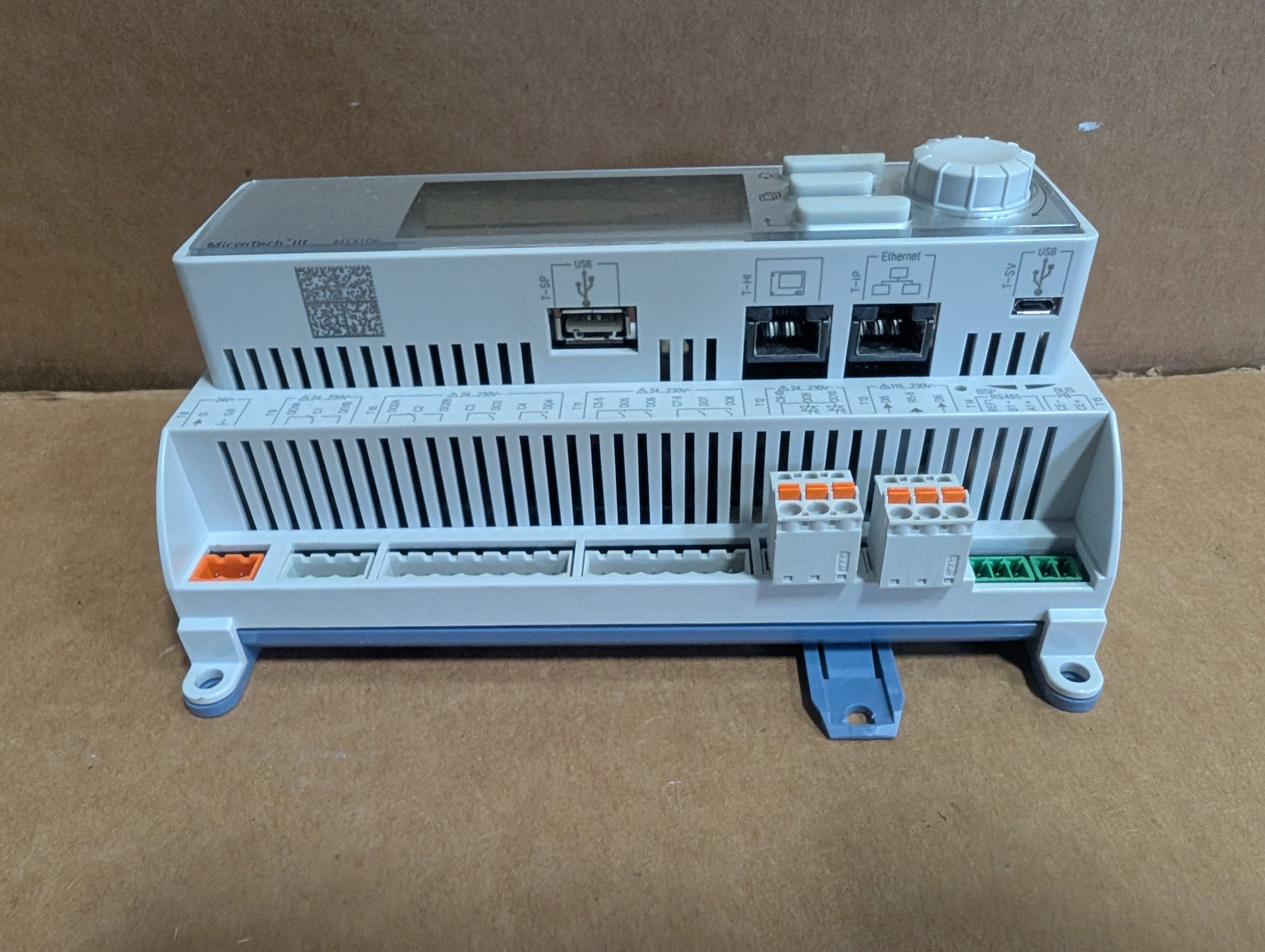 Siemens MicroTech III MT3106 POL688.80/MCQ, S55396-C888-A400 Controller Used