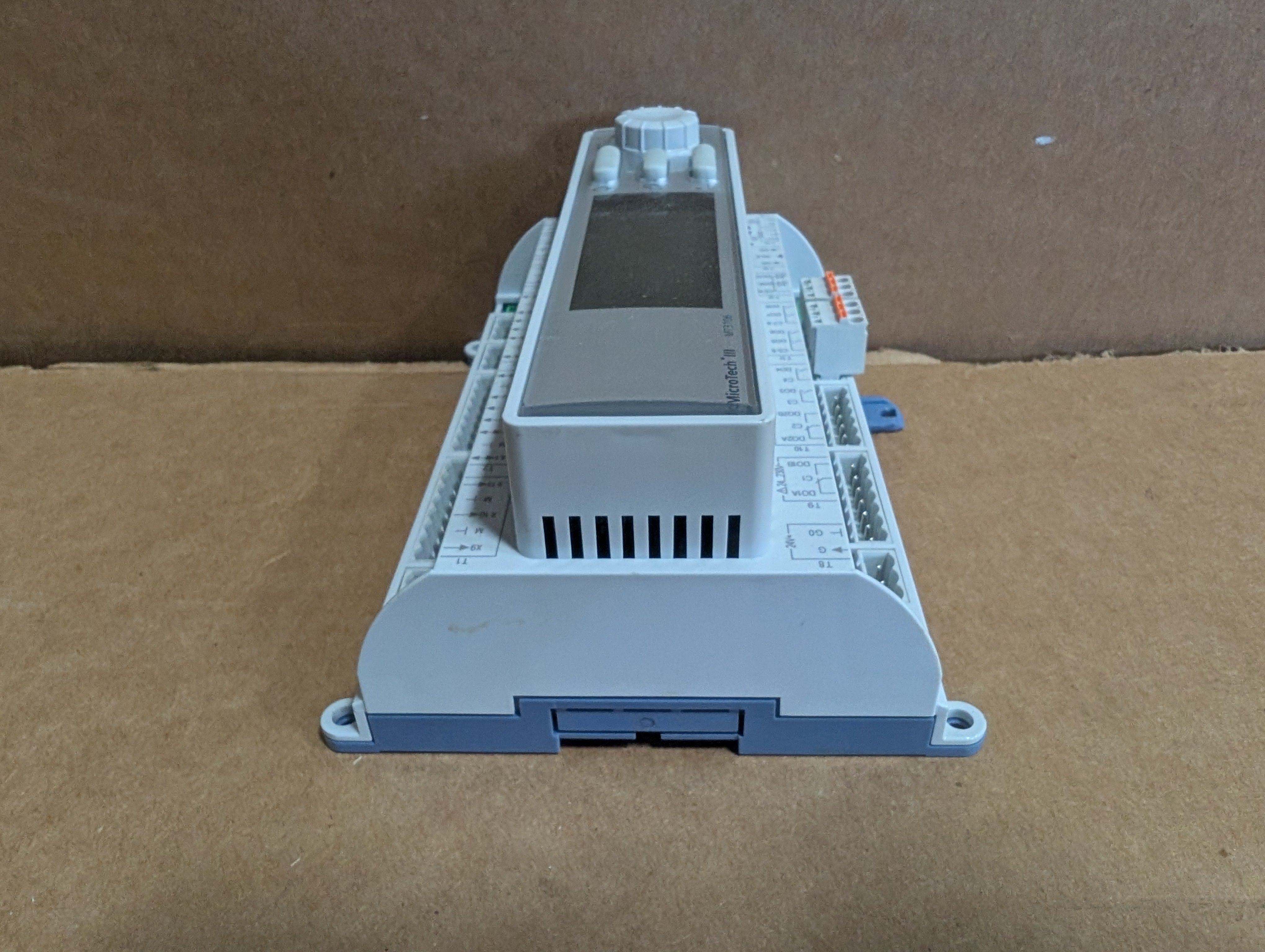 Siemens MicroTech III MT3106 POL688.80/MCQ, S55396-C888-A400 Controller Used