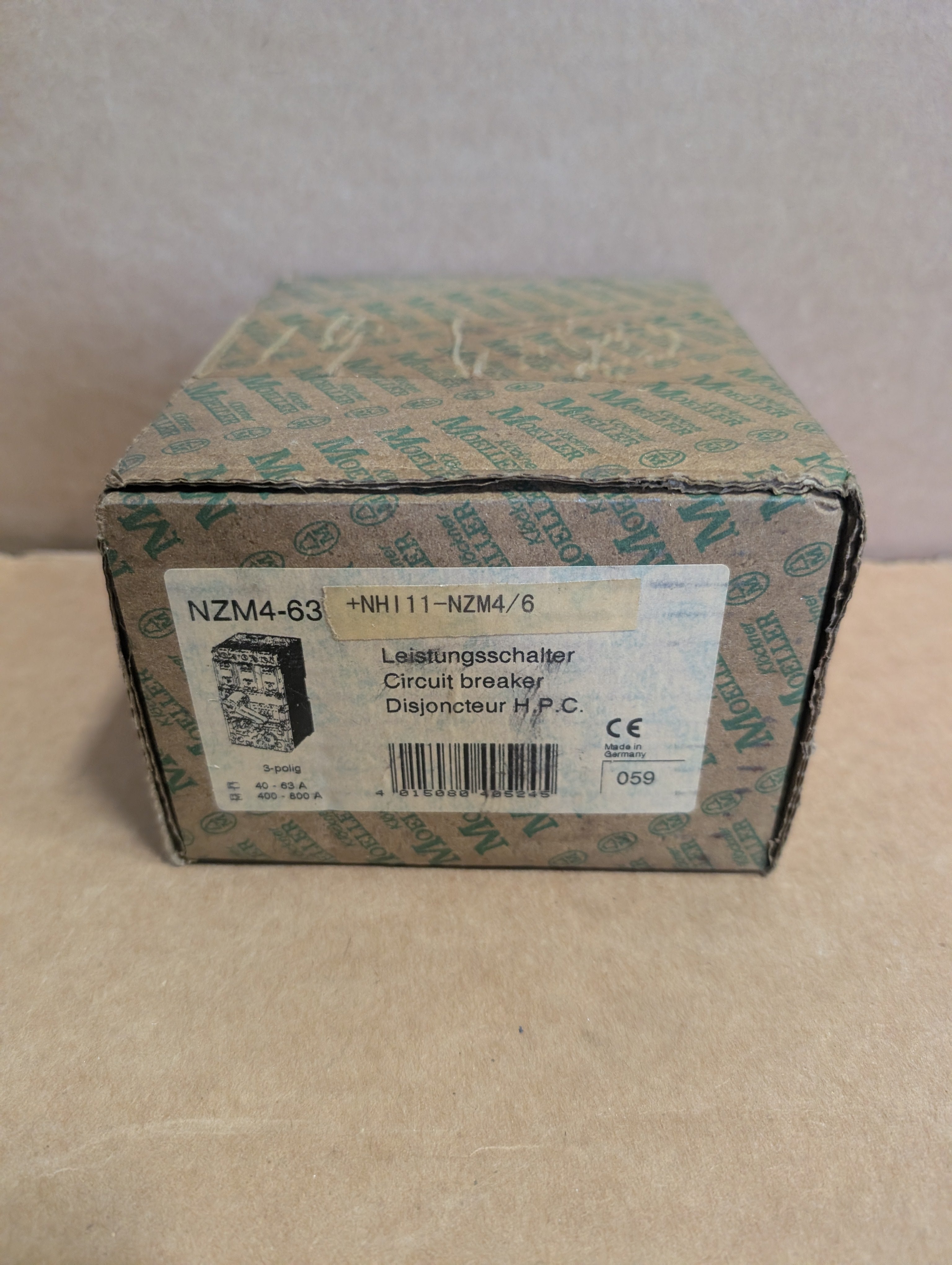 Moeller NZM4-63 +NHI11-NZM4/6  Circuit Breaker 40-63A, 400-800A NOS Sealed
