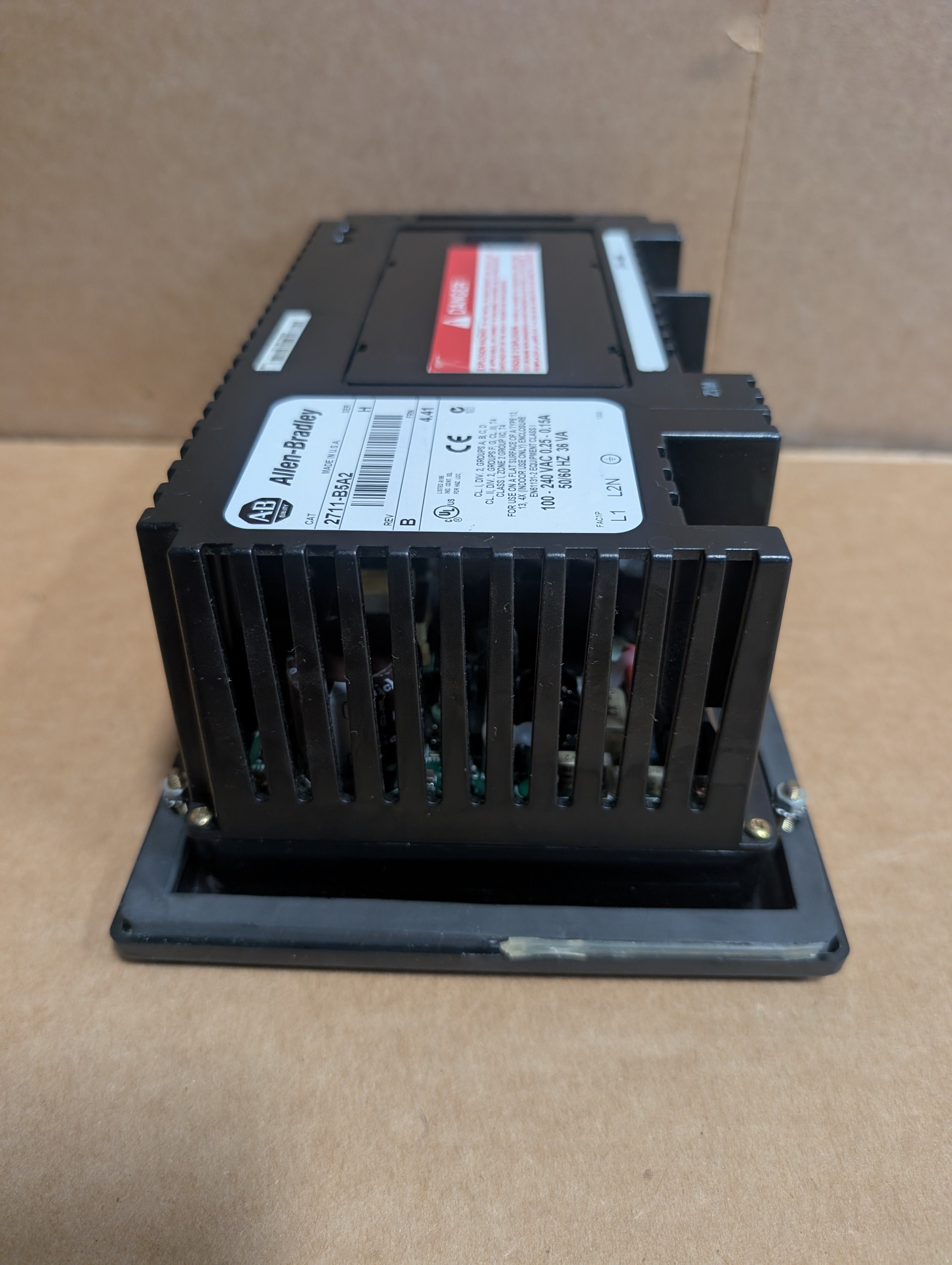 Allen Bradley PanelView 550 2711-B5A2 Ser H, Rev B, FRN 4.41 Super Clean Used