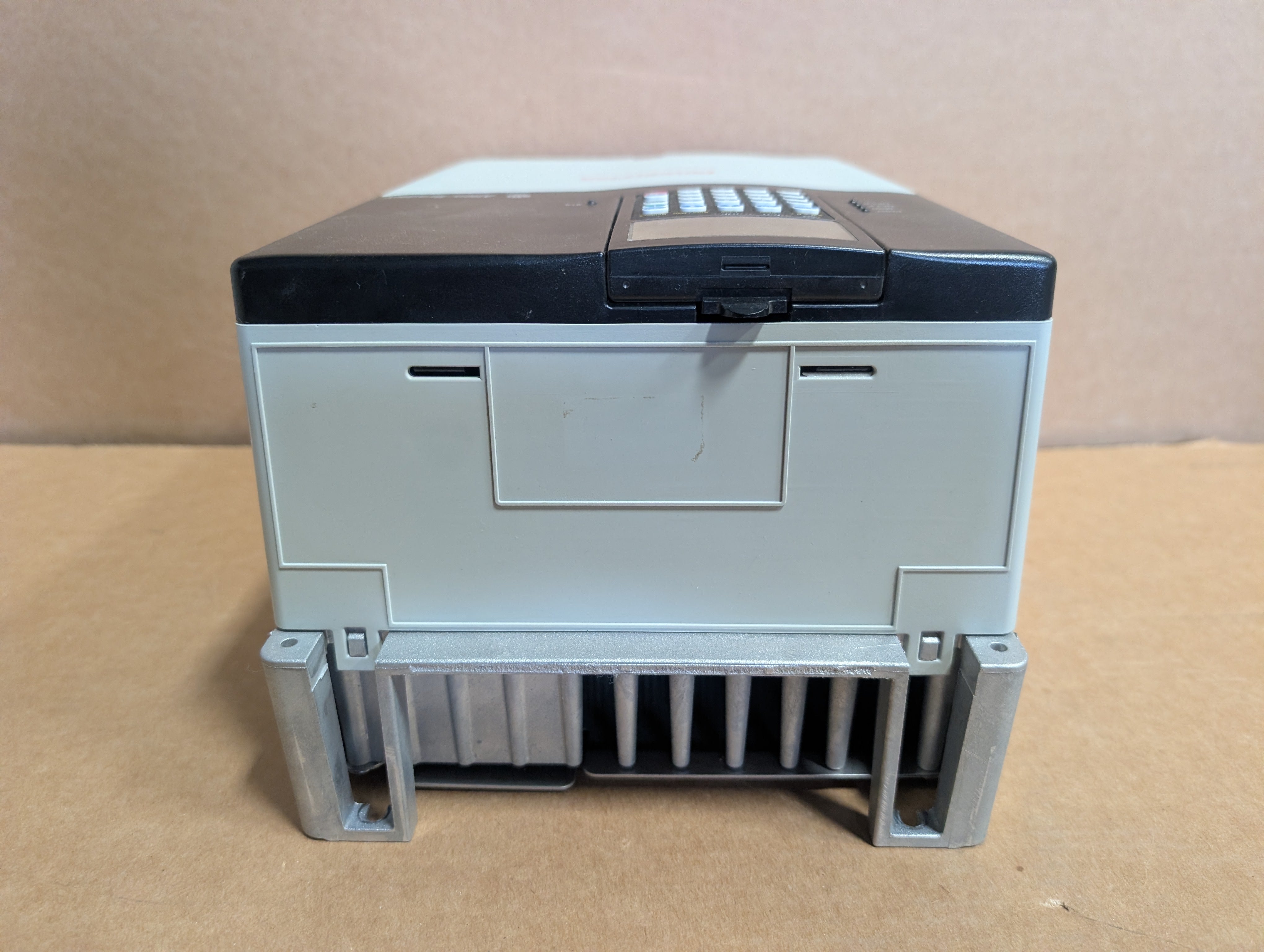 Allen Bradley 20AD034A0AYNANC0 PowerFlex 70 Ser A 25HP/20HP 480V Used