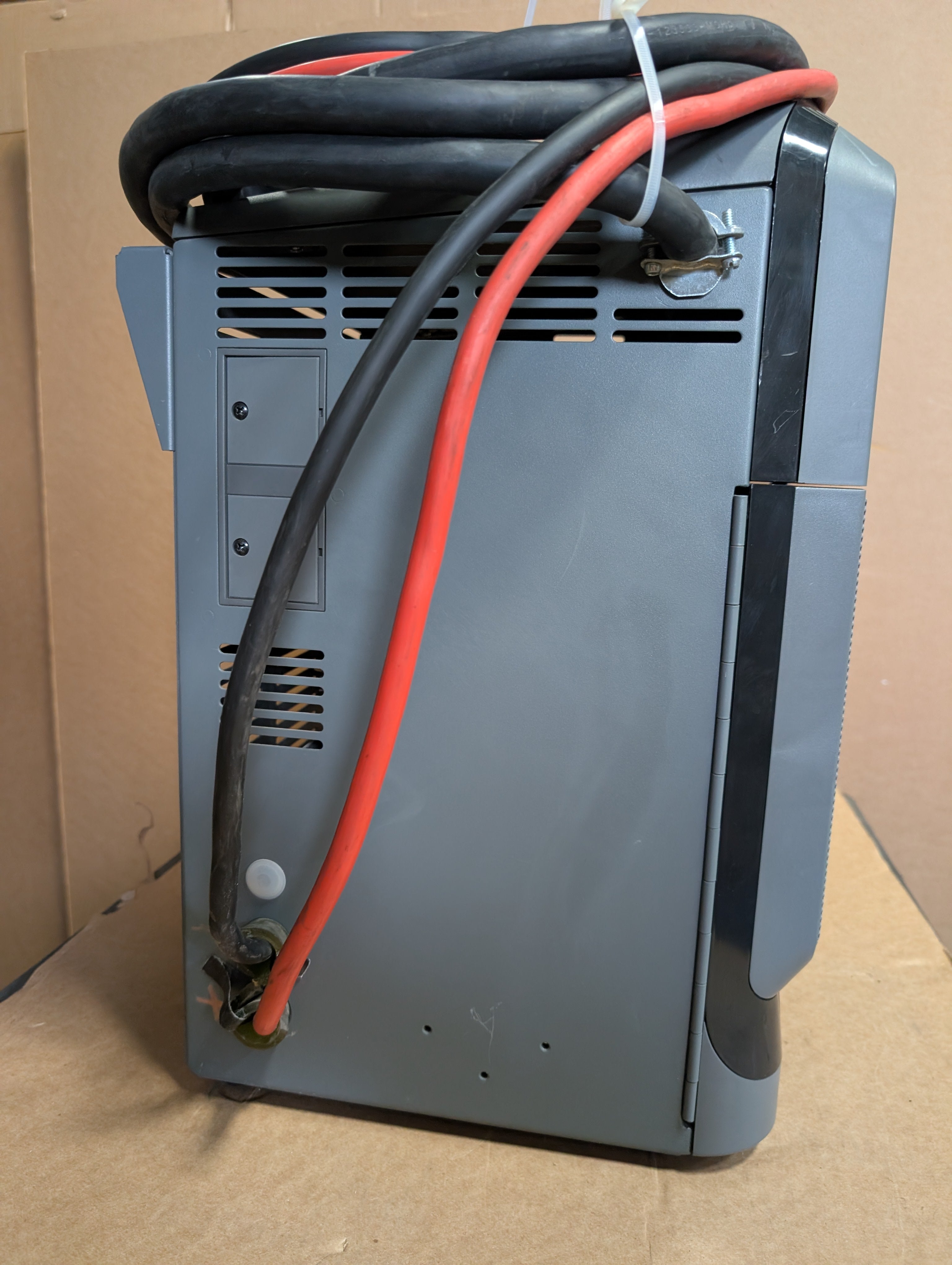 2015 EnerSys IMPAQ 24/36/48V Battery Charger EI3-JN-4G 208-240 3PH 160A Used