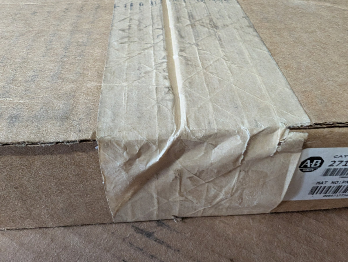 Allen-Bradley 2711P-RAAT12 SER A PanelView Plus 7, 5500 Adapter Plate New Sealed