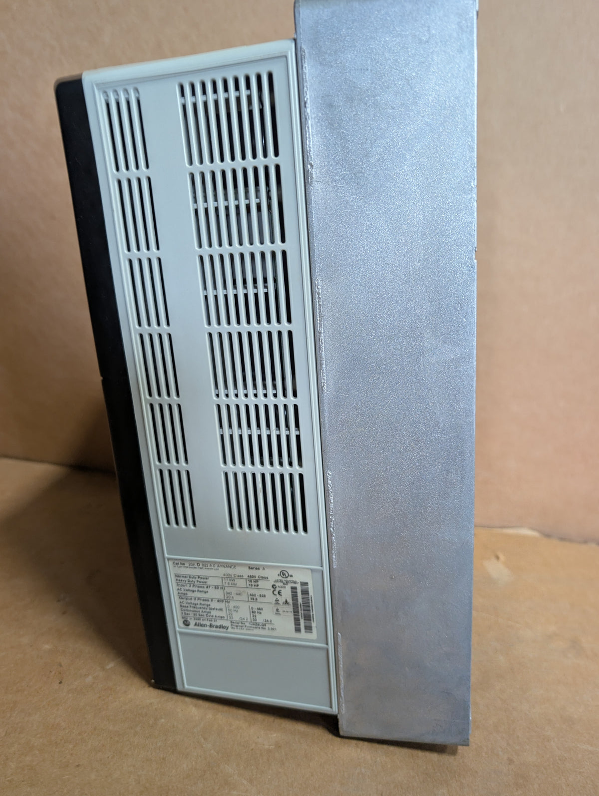 Allen Bradley 20AD022A0AYNANC0 PowerFlex 70 Ser A 15HP/10HP 480V 2.001 Used