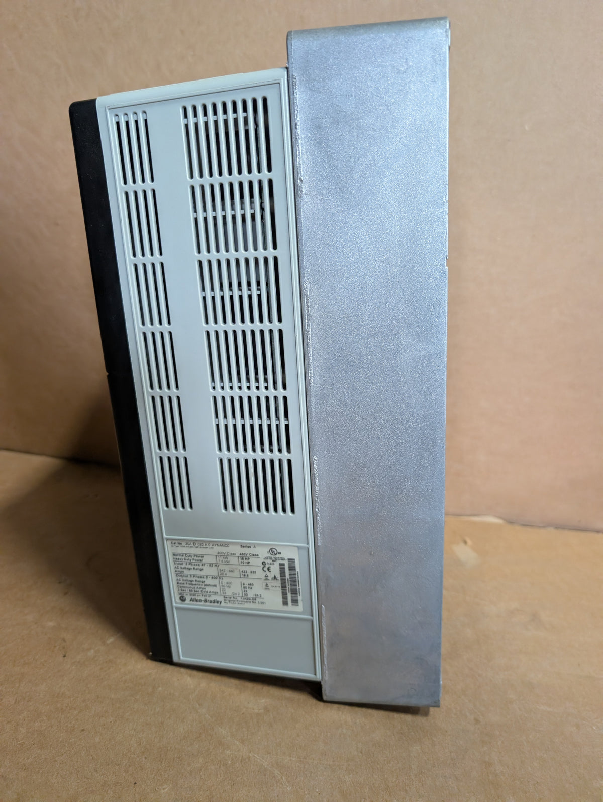 Allen Bradley 20AD022A0AYNANC0 PowerFlex 70 Ser A 15HP/10HP 480V 2.001 Used