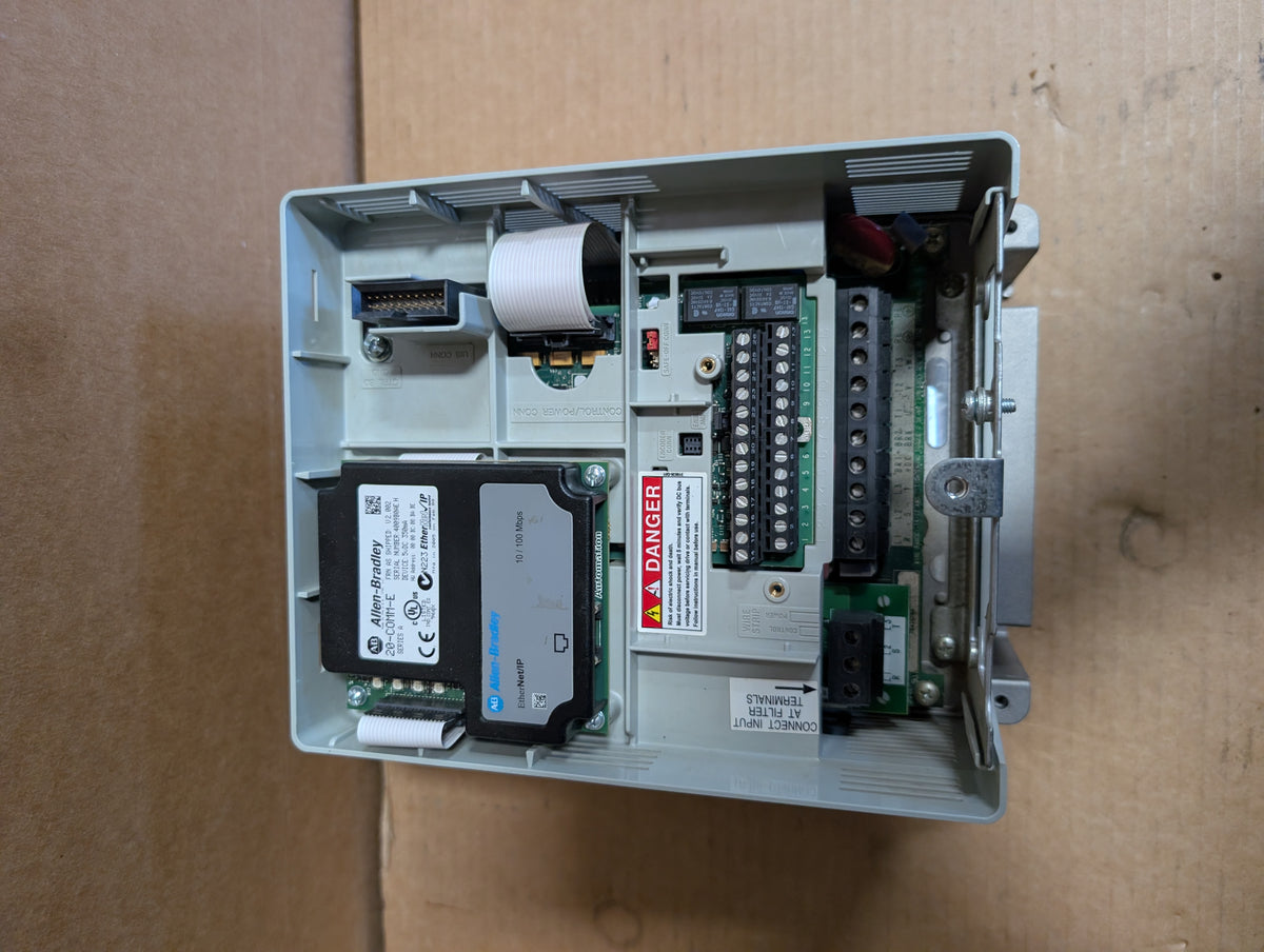 Allen Bradley 20AD5P0A0AYNANC0 PowerFlex 70 Ser A 3HP/2HP 480V 2.001 Used