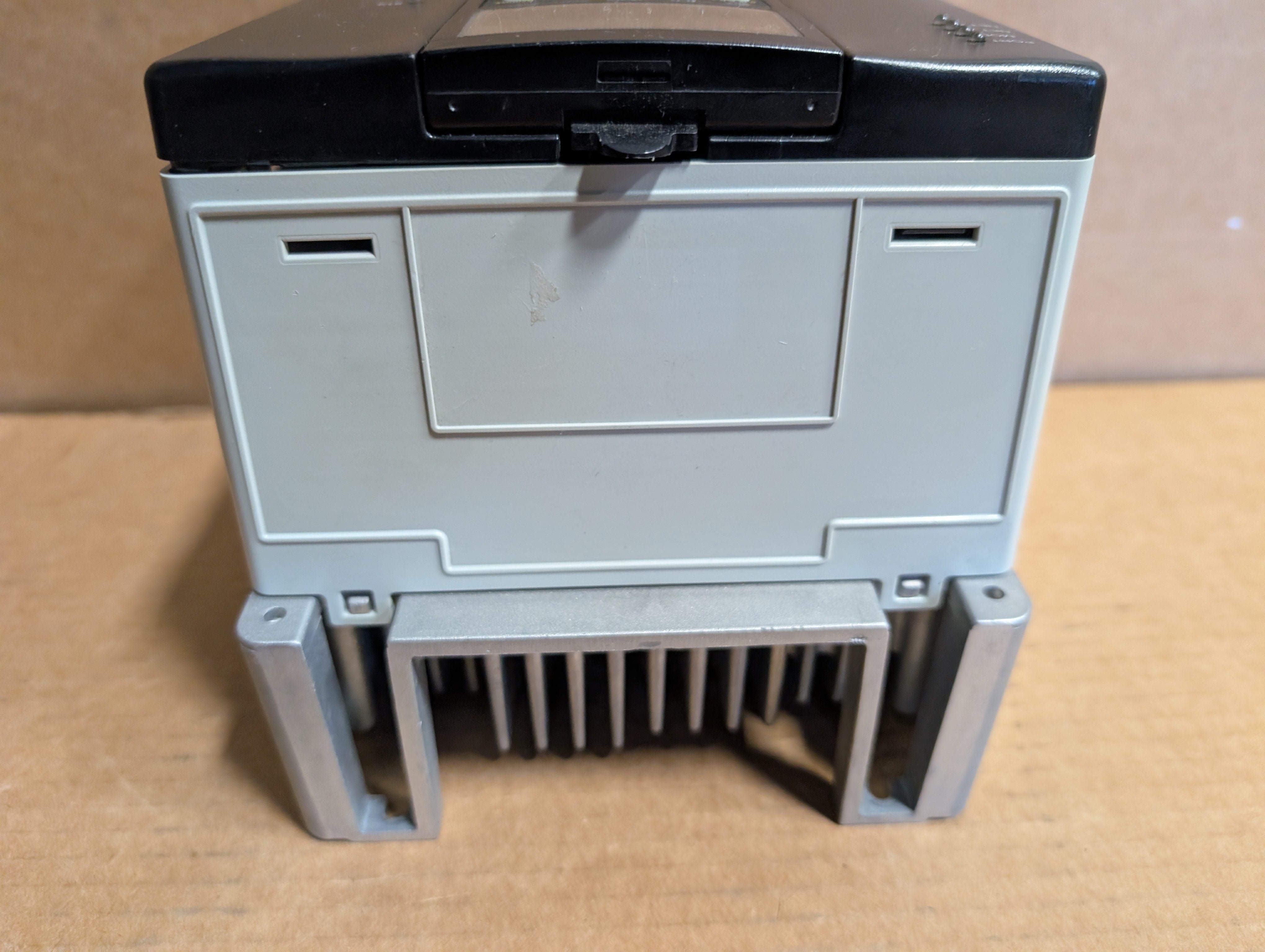 Allen Bradley 20AD5P0A0AYNANC0 PowerFlex 70 Ser A 3HP/2HP 480V 2.001 Used