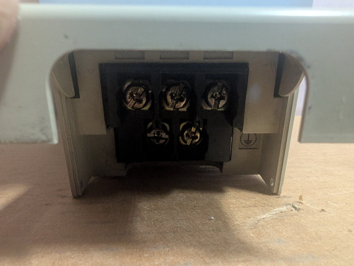 Yaskawa SGDC-50AJAY16 Drivepack Servo Unit 230V 33A 3 PH 5 kW 6.7 HP Used