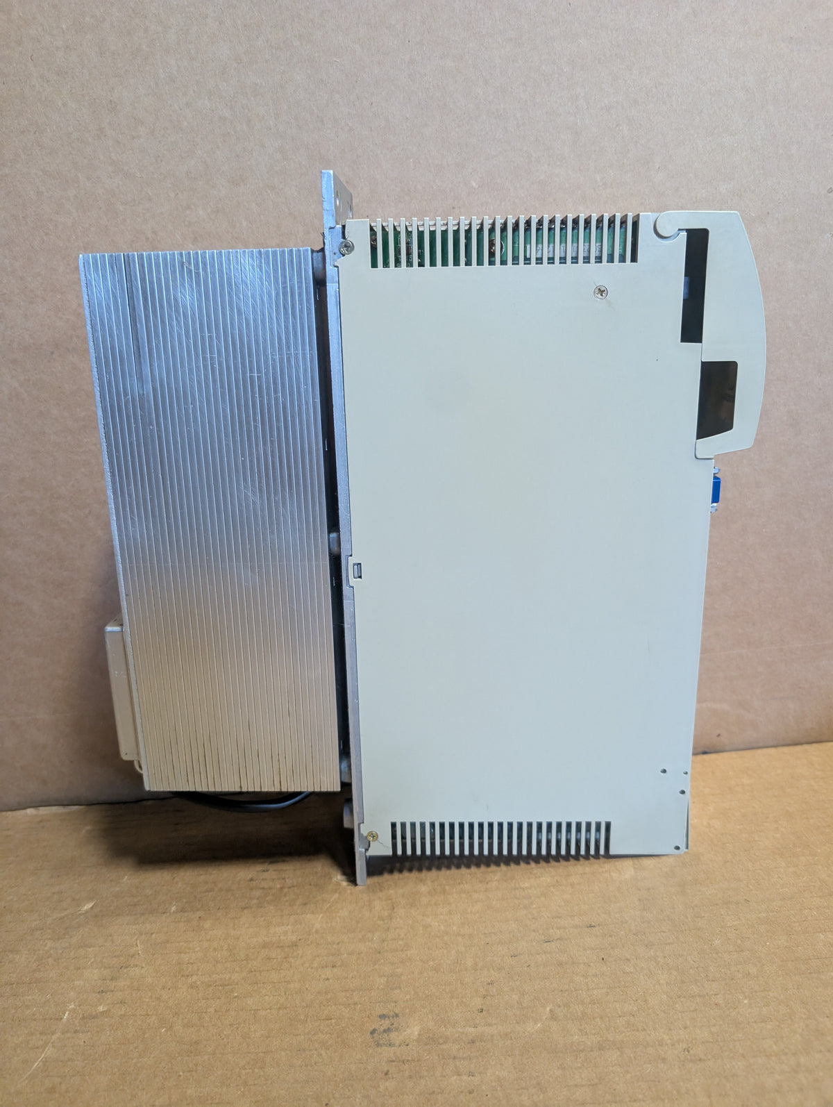Yaskawa SGDC-50AJAY16 Drivepack Servo Unit 230V 33A 3 PH 5 kW 6.7 HP Used