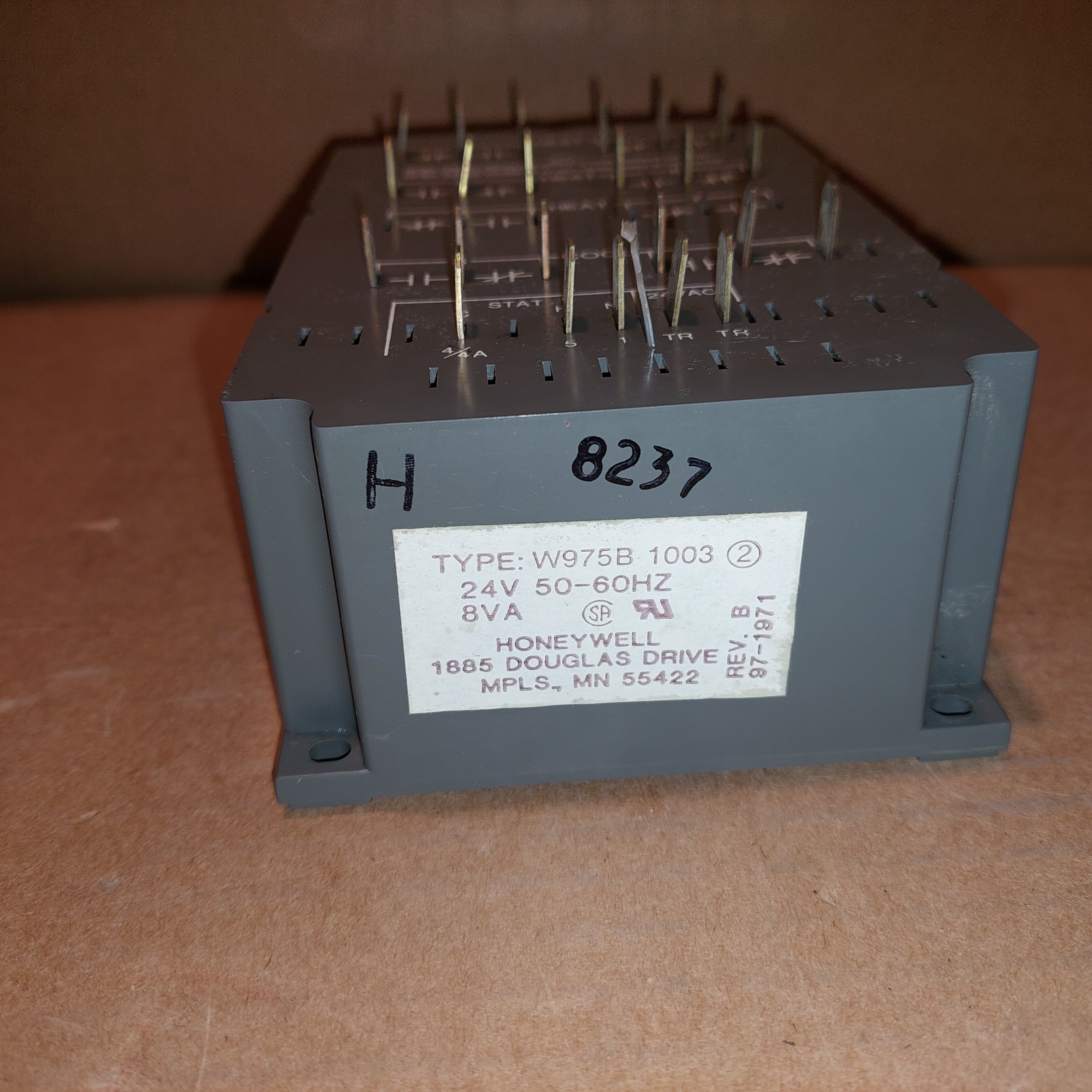 HONEYWELL W975B-1003 Multizone Load Analyzer 3 Heat/Cool Used