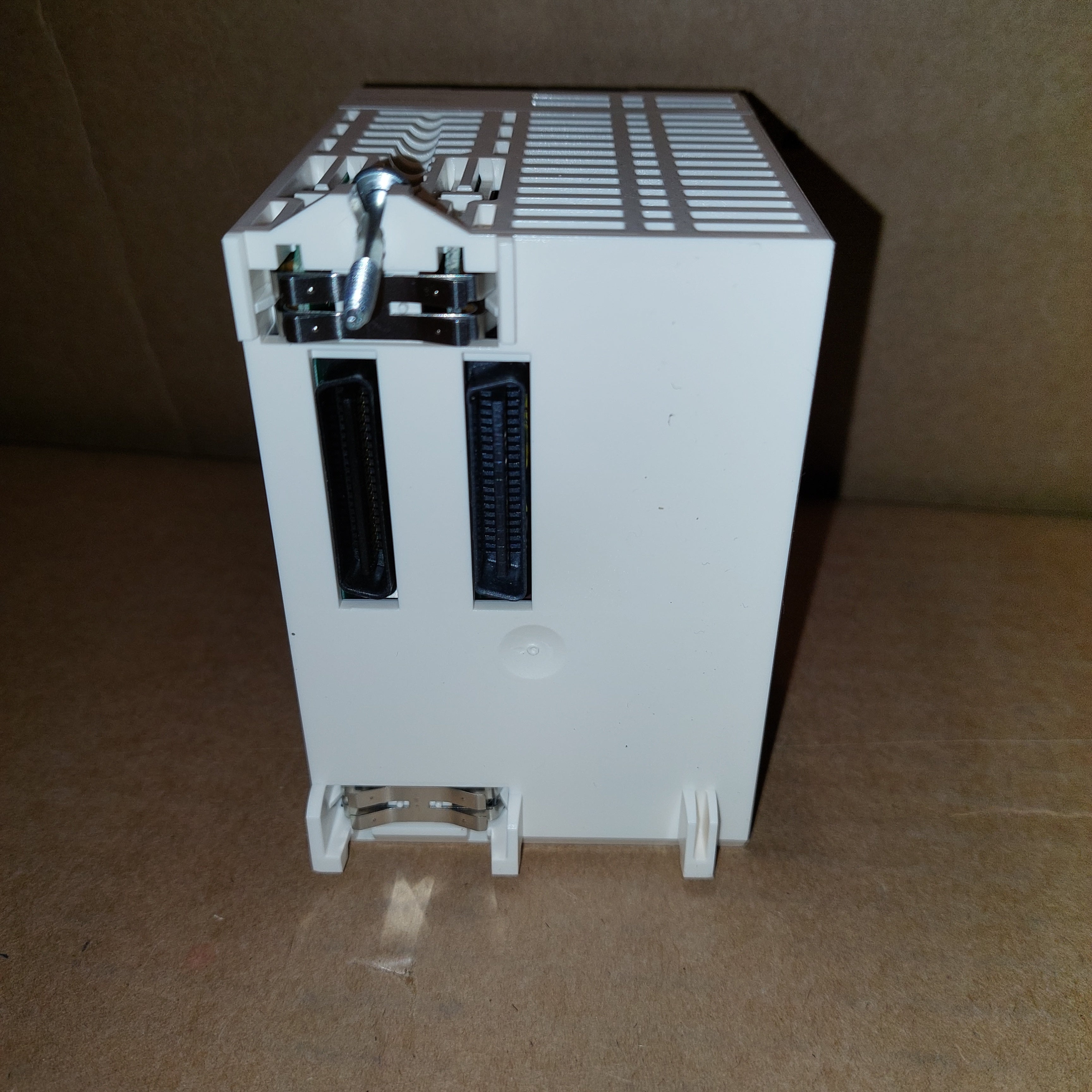 Schneider Electric CPS2000 Modicon BMXCPS2000 Used