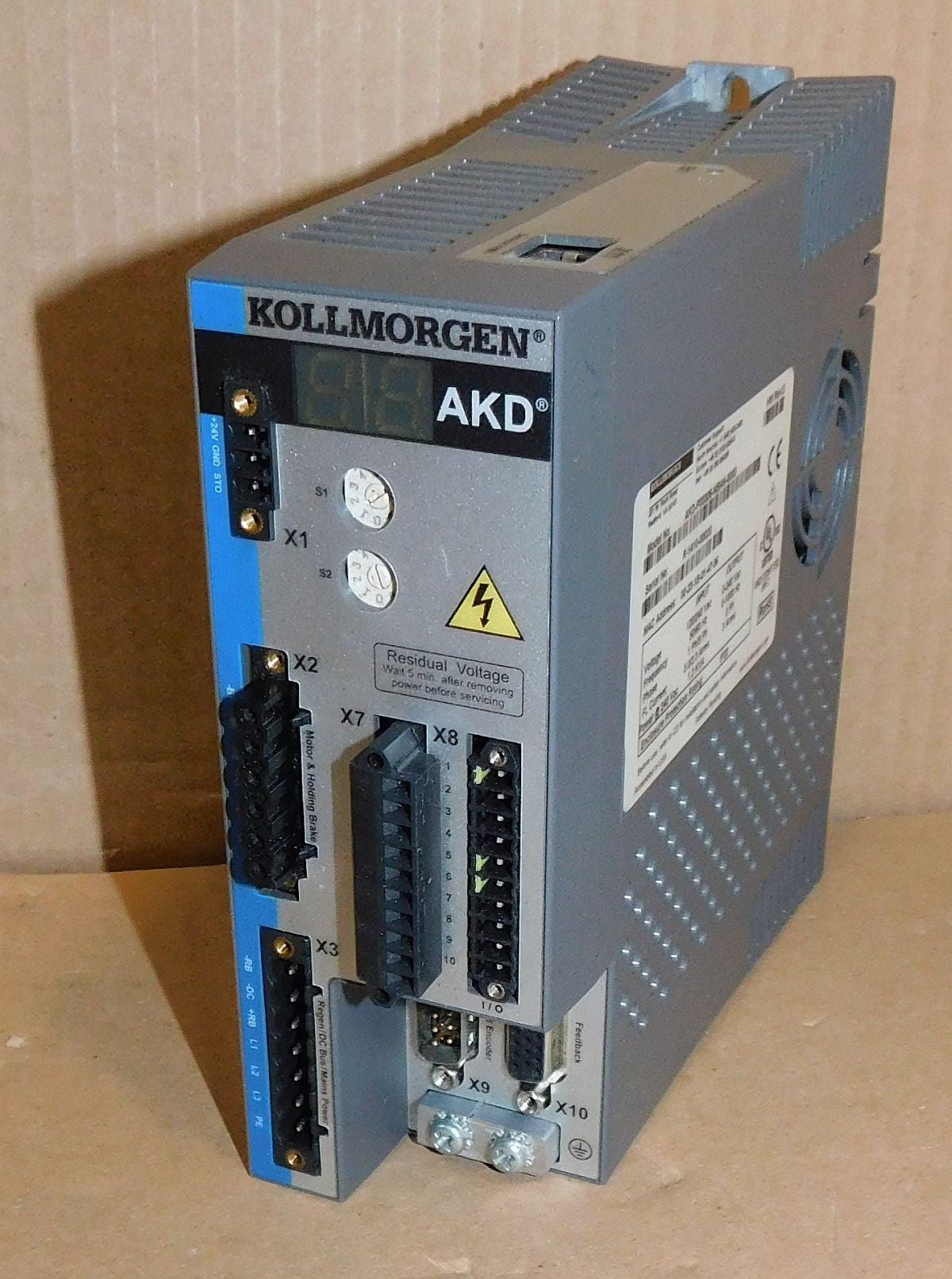 Kollmorgen AKD-P00306-NBAN-0000 120/240 3PH Servo Drive Used